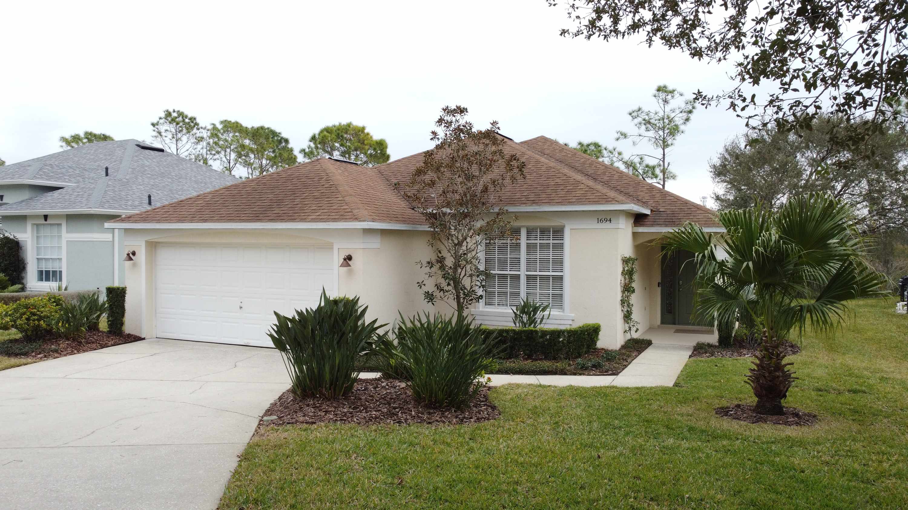 South Facing Golf Course Villa, Updates Throughout!