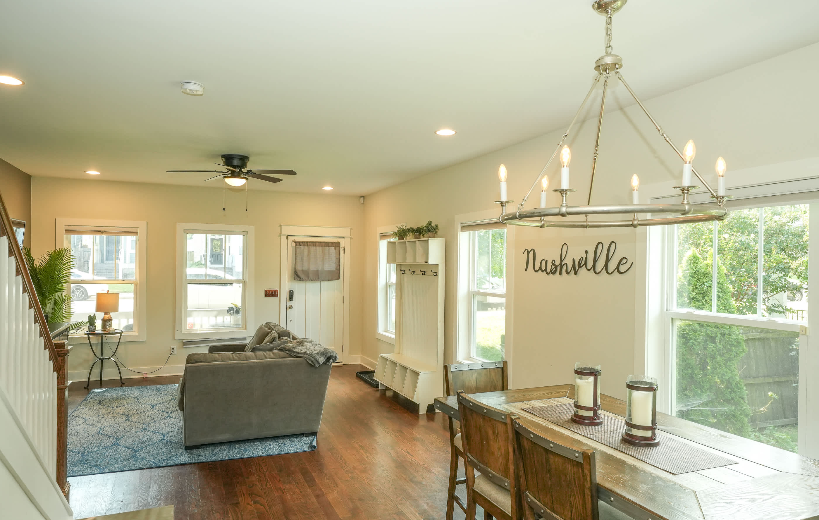 NEW 4 Bed | Rooftop | Central Location | Sleeps 8+