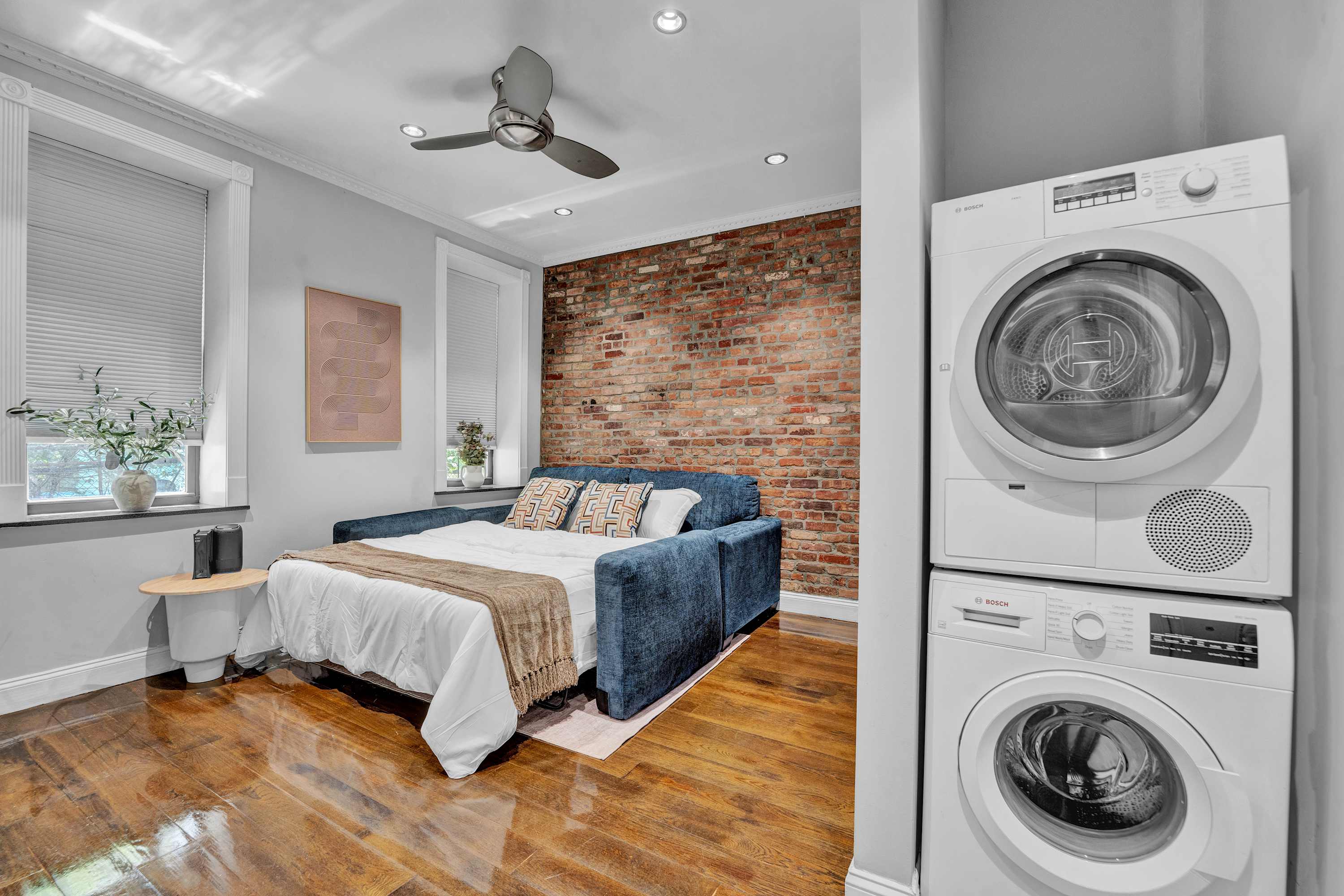 Gramercy Park Newly Renovated Spacious 2BR/2BA