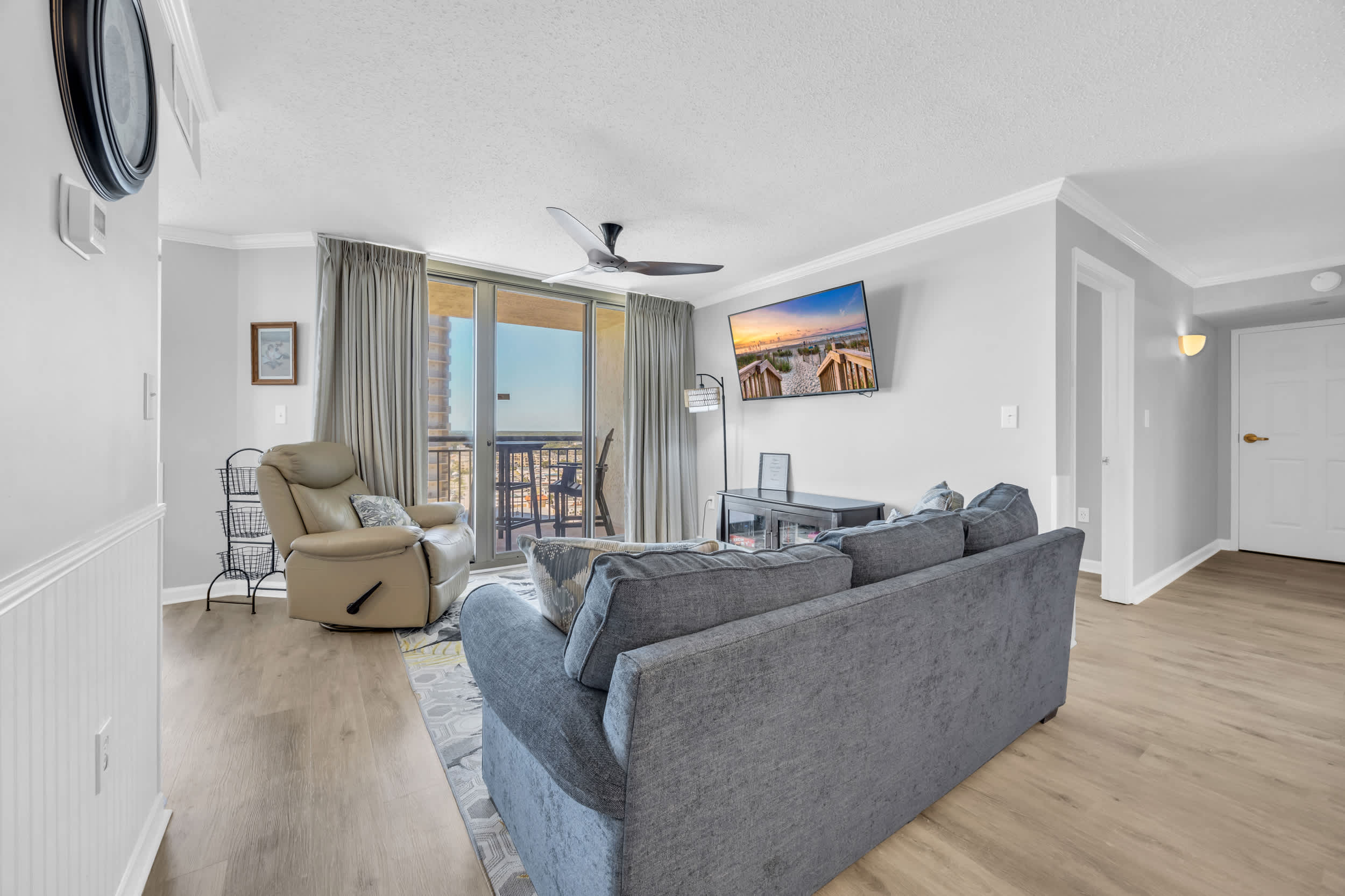 Ocean View Resort Condo w Private Master Suite