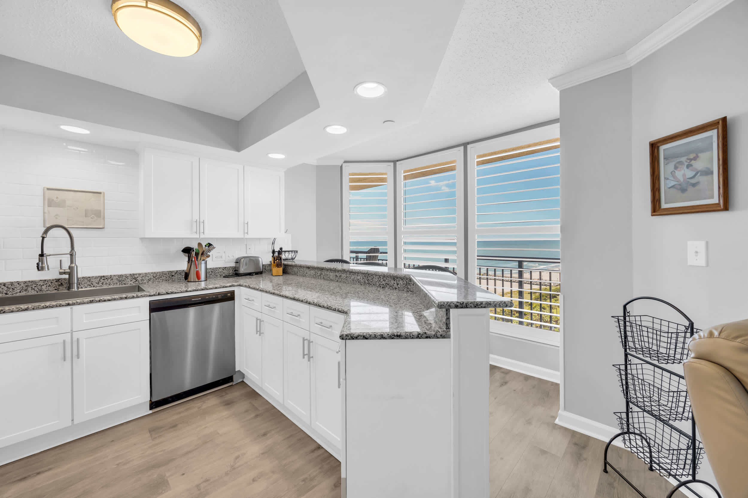 Ocean View Resort Condo w Private Master Suite