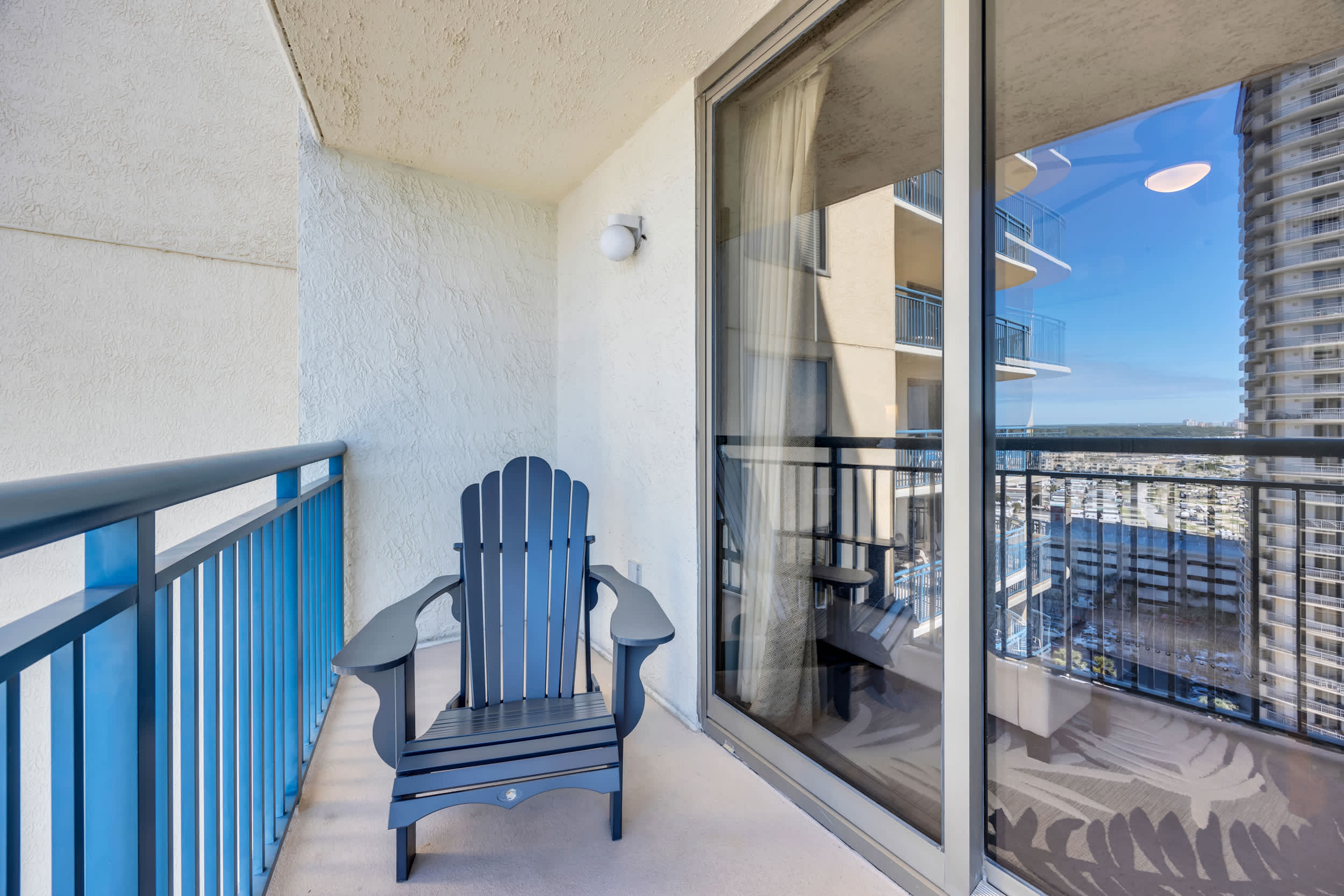 Ocean View Style at Kingston Top Location w Pool