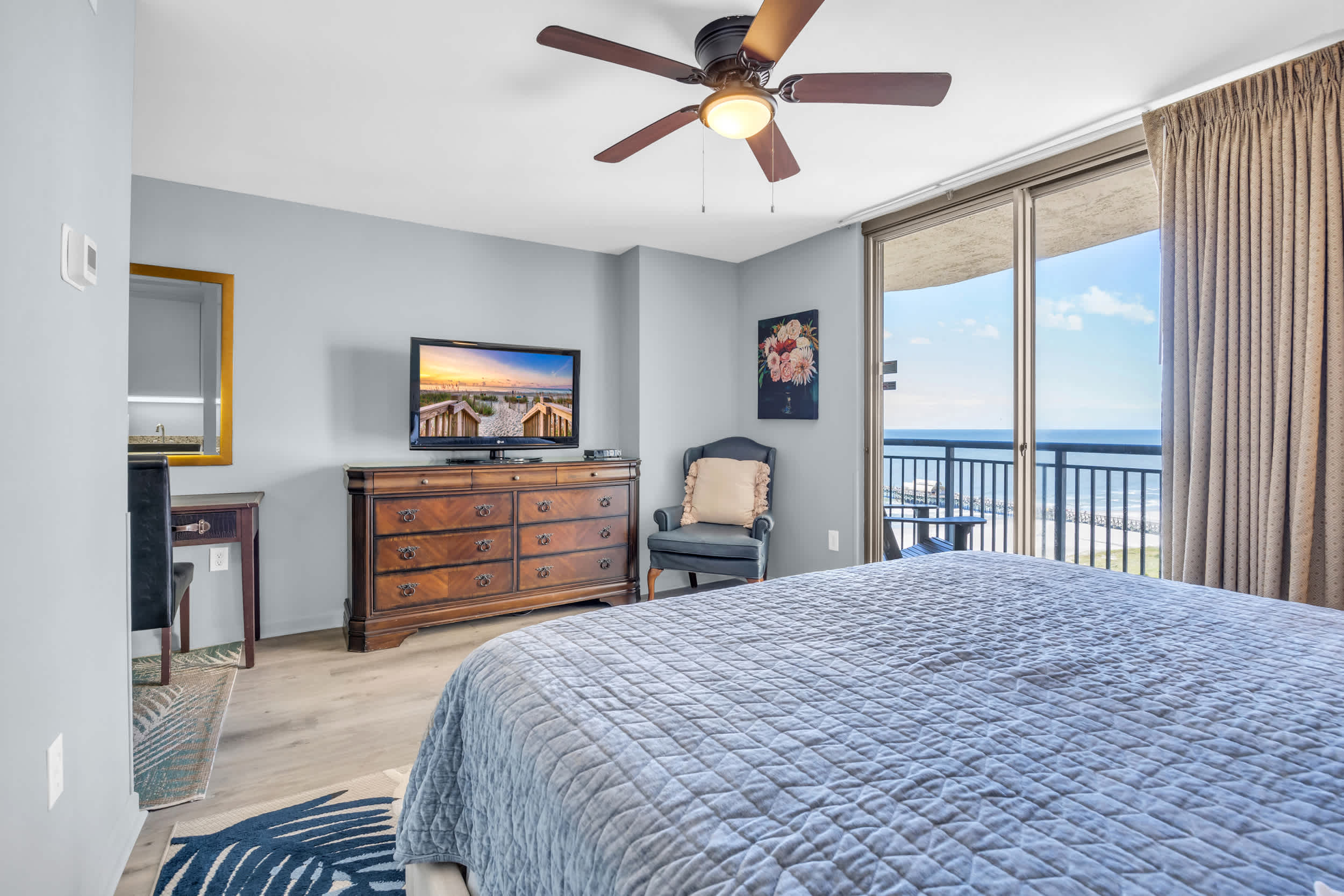 Ocean View Style at Kingston Top Location w Pool