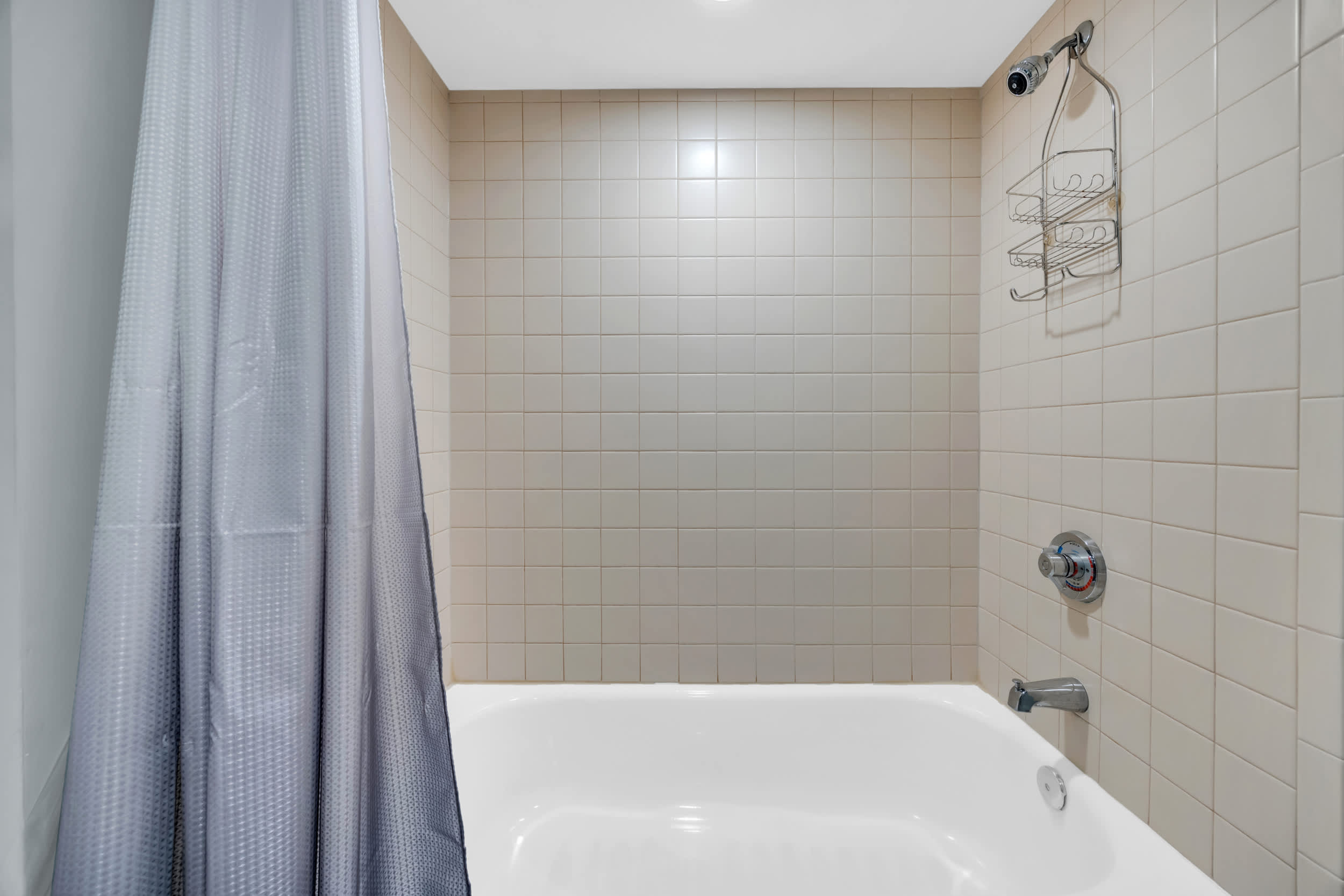 Ocean View Style at Kingston Top Location w Pool