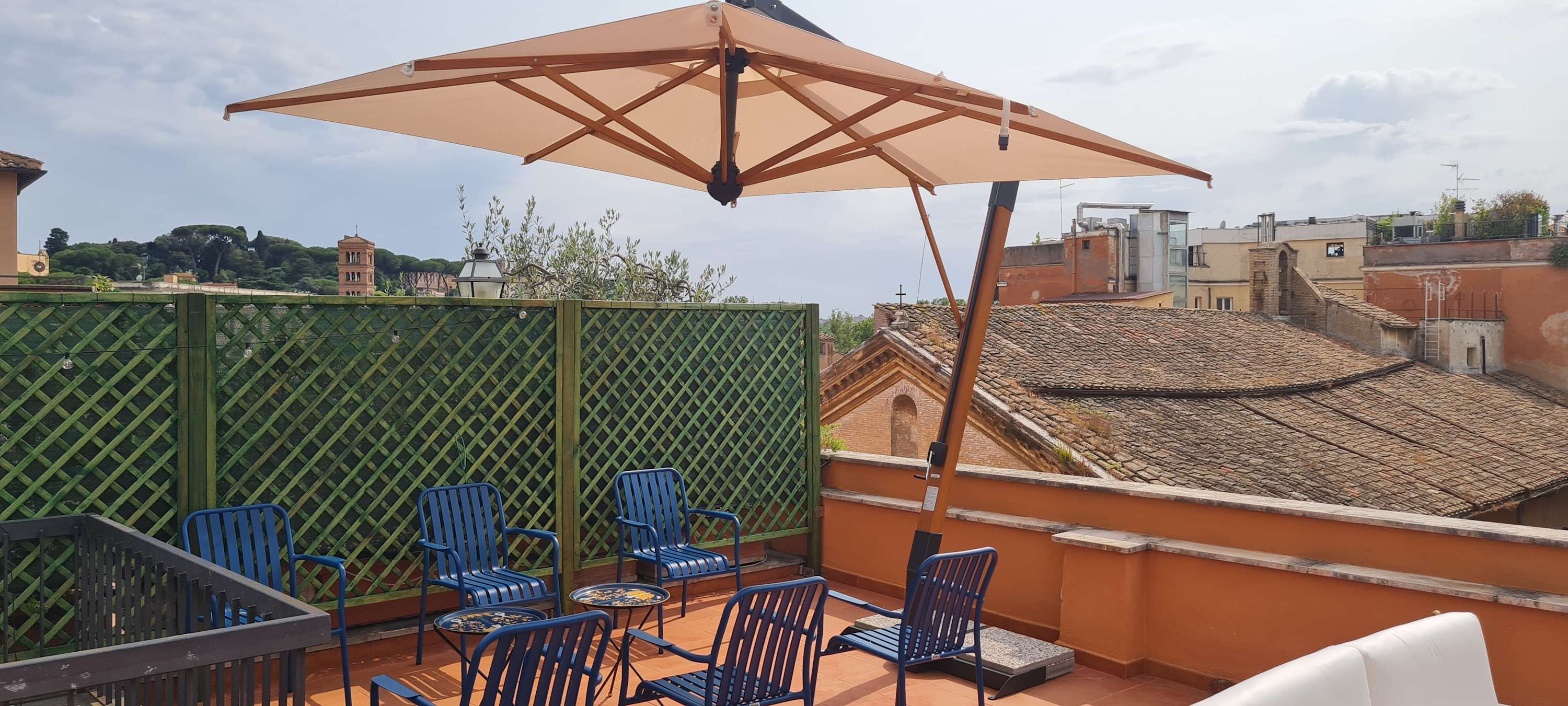 TR - Forum Terrace - Image 18