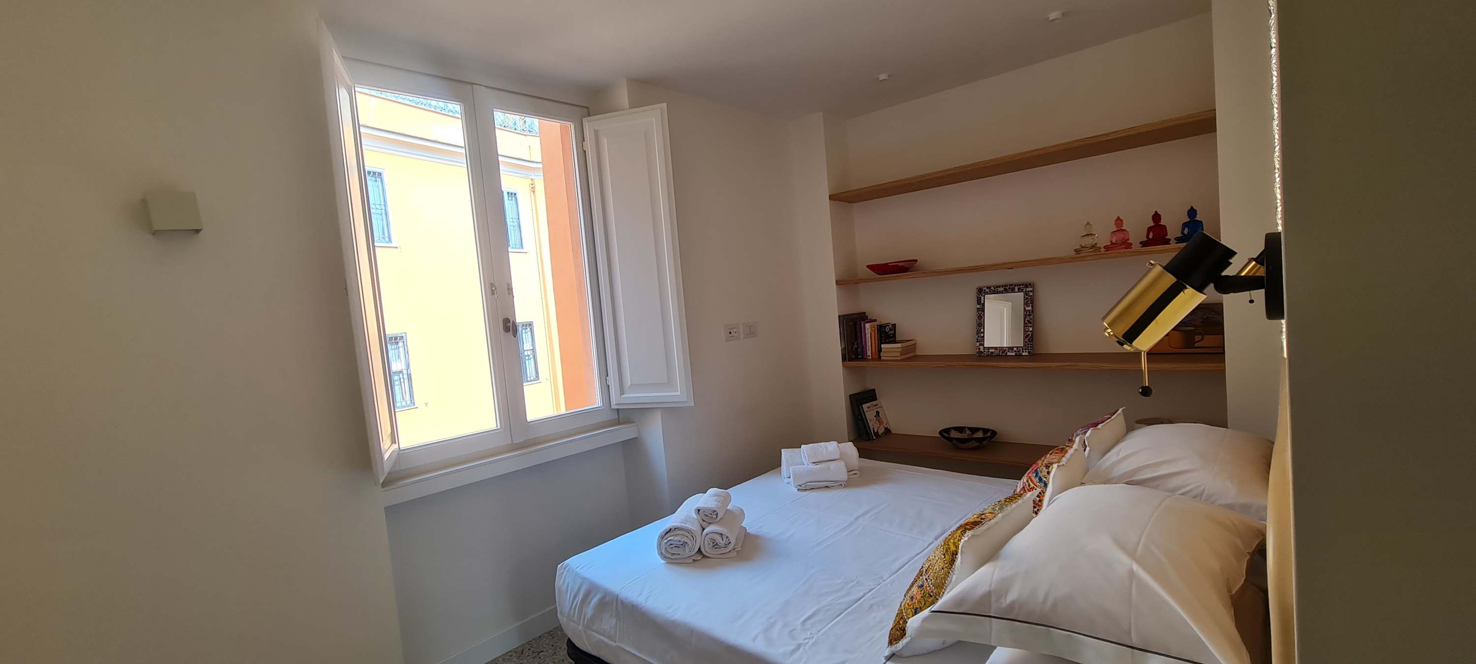 TR - Forum Terrace - Image 31