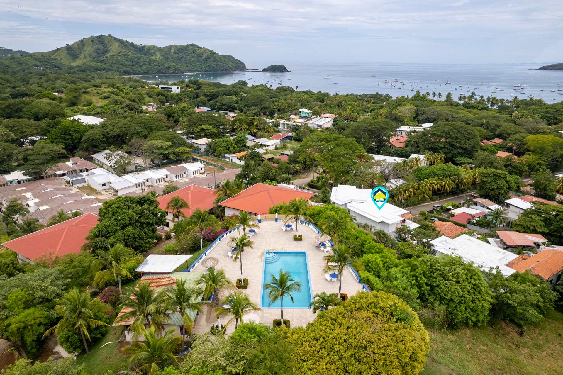 Modern Top-Floor Condo with Panoramic Views and Community Pool — Coco, Playas del Coco — vacation rental