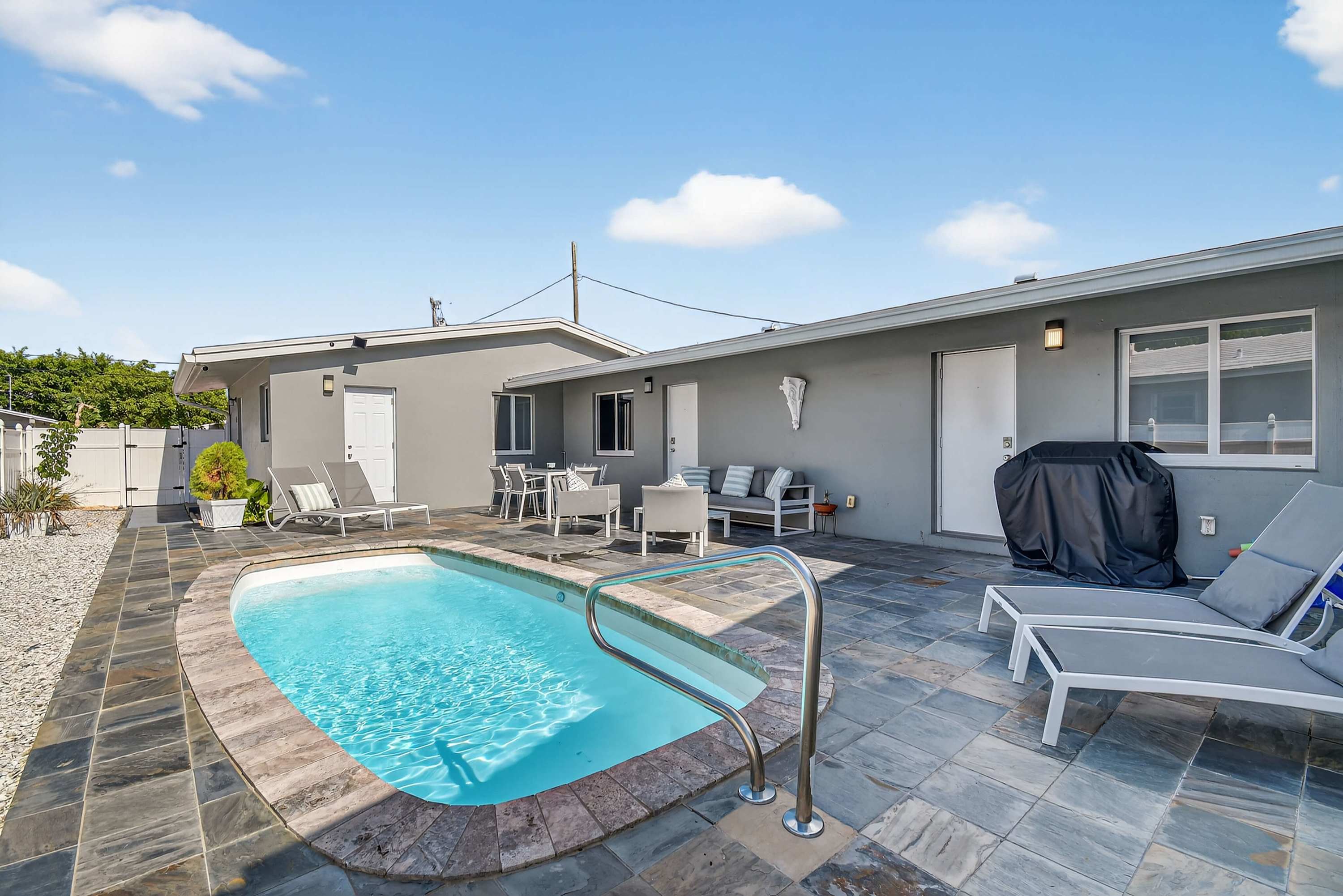 Victoria Park's Secret #2 - 6ppl