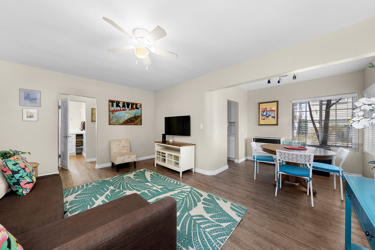 Bens Beach Bungalow 1 150 Steps to Sand 6