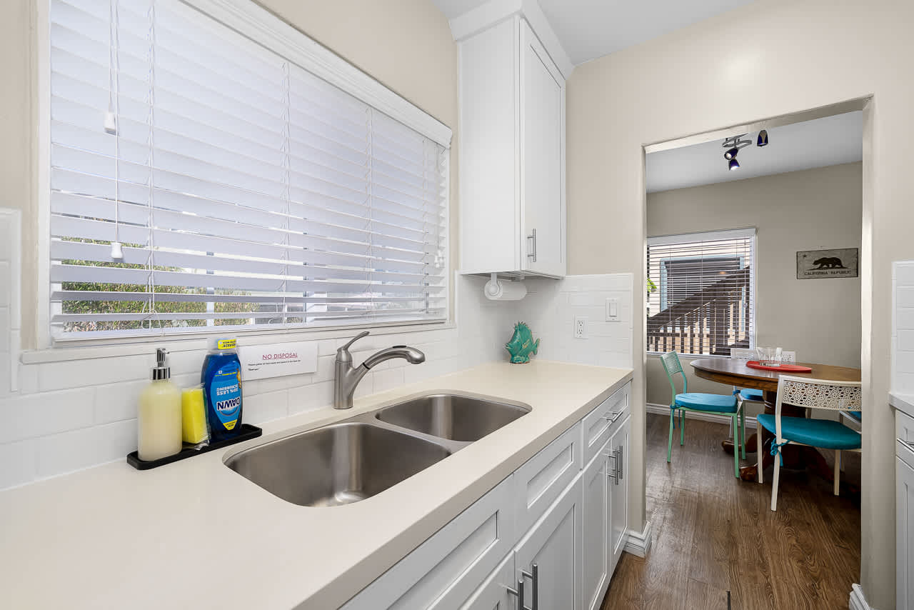 Bens Beach Bungalow 1 150 Steps to Sand 10