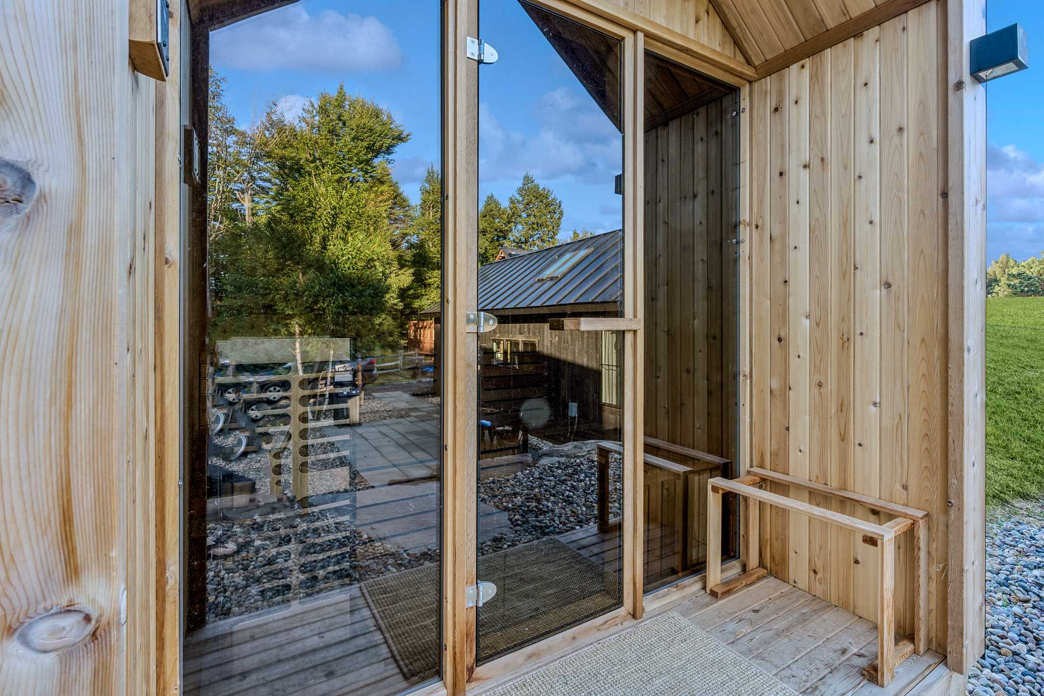 Ski-In/Out to S6, Sauna & Hot Tub | Little House