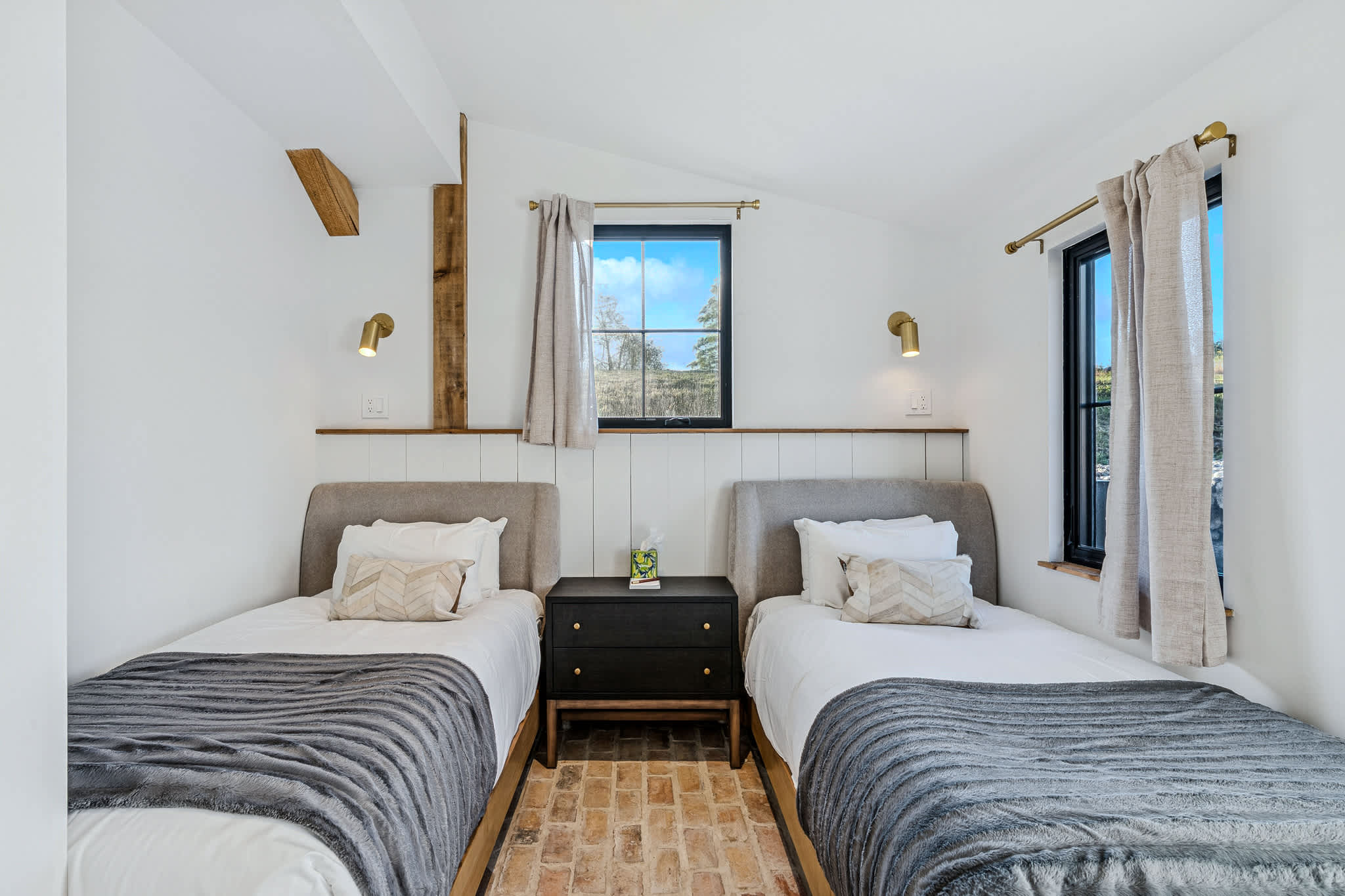Ski-In/Out to S6, Sauna & Hot Tub | Little House