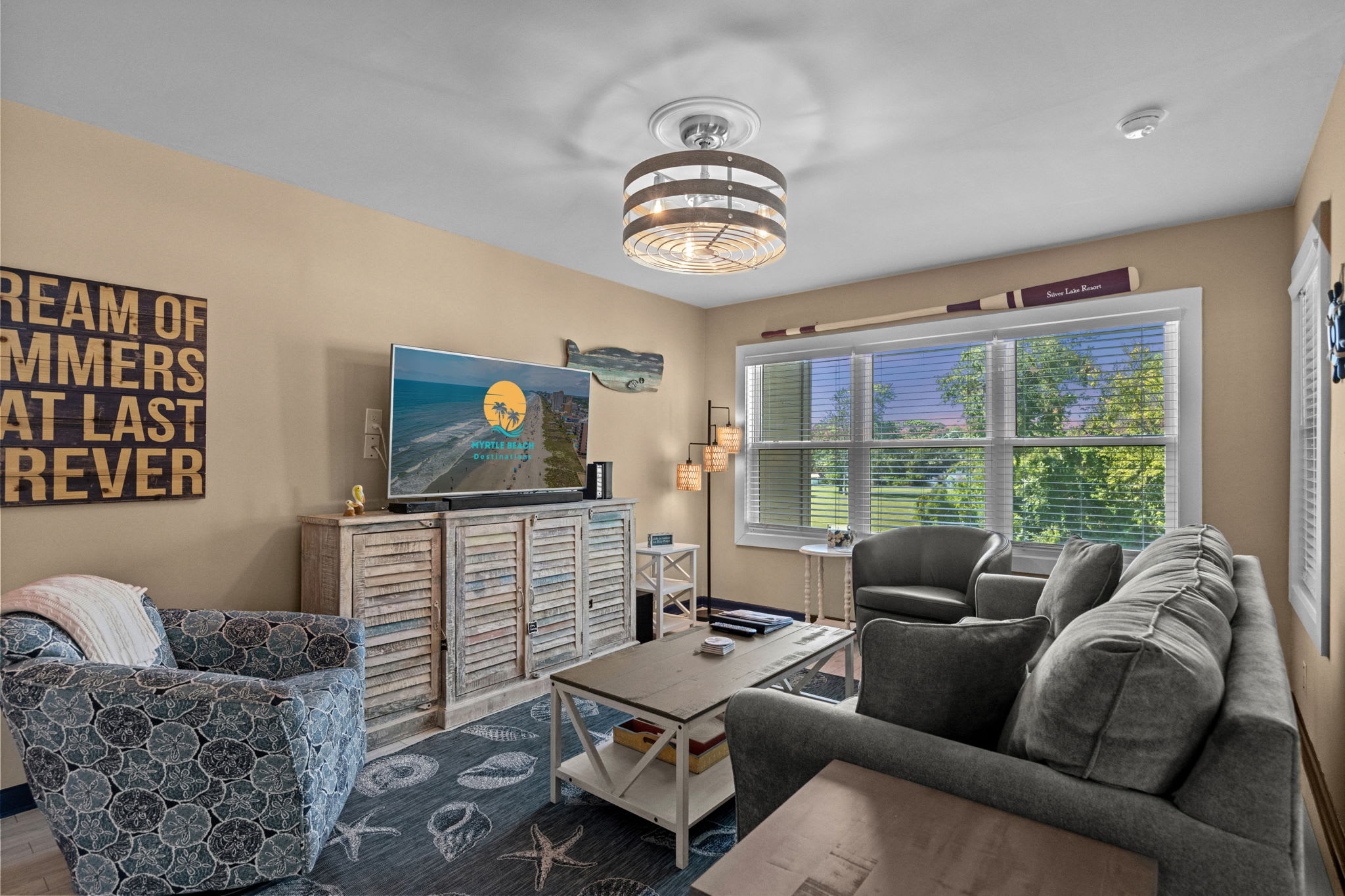 Bright and inviting.