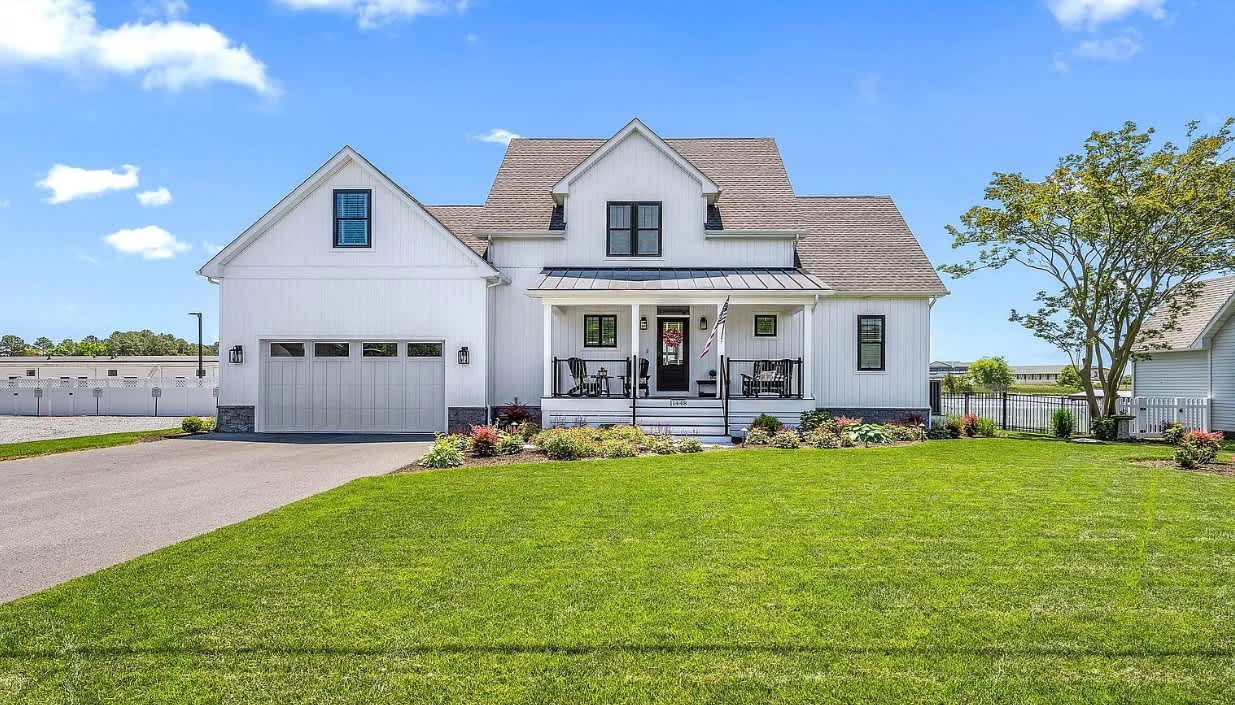 Sea La Vie- 4 Br - sleeps 10 - private pool — Berlin, MD — vacation rental