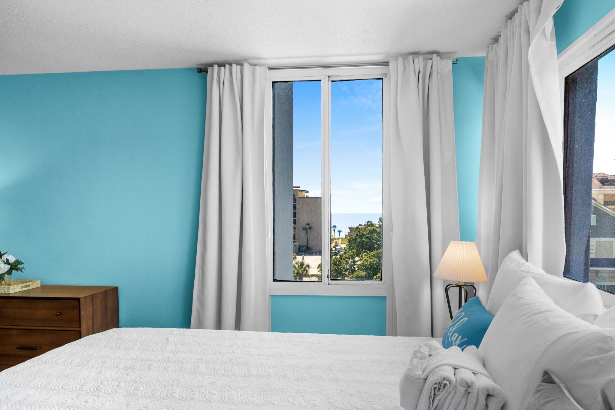 Holiday Towers 602 Near Ocean | Photo 23