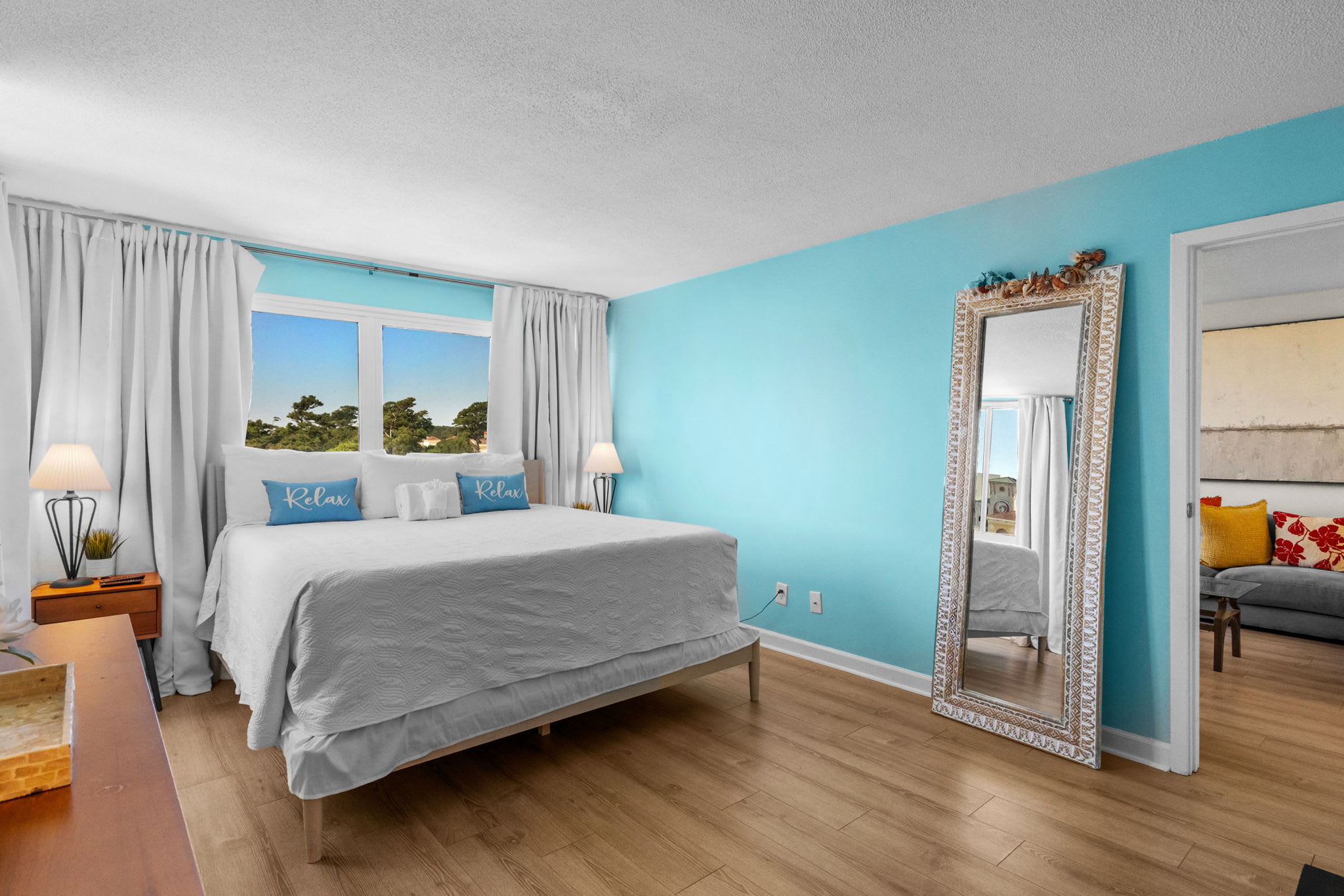 Holiday Towers 602 Near Ocean | Photo 22