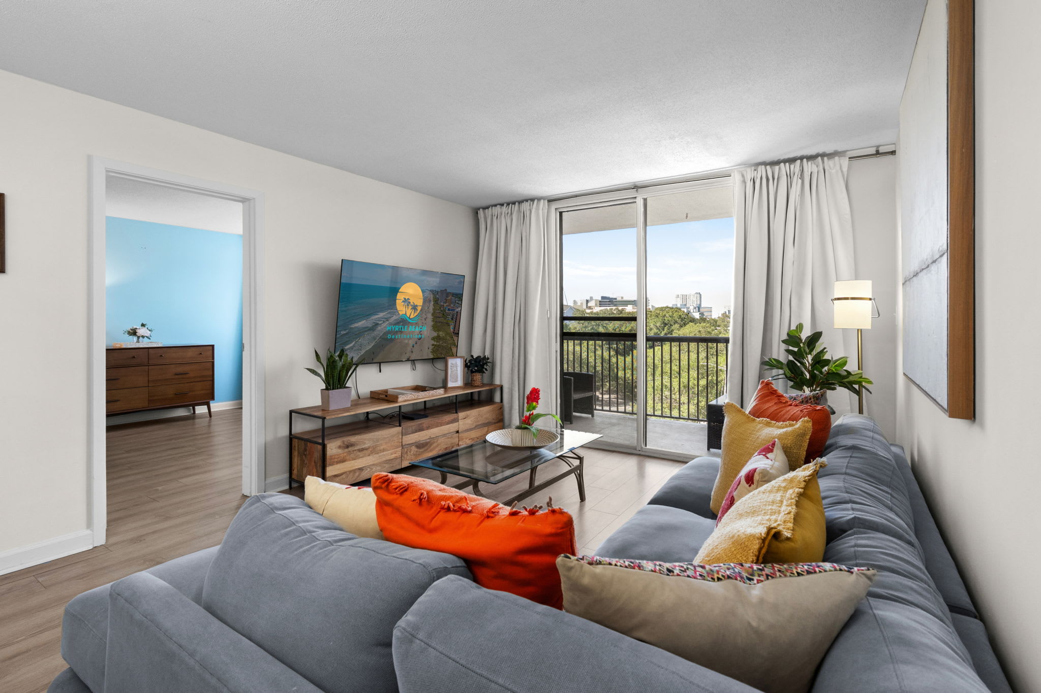 Holiday Towers 602 Near Ocean | Photo 10