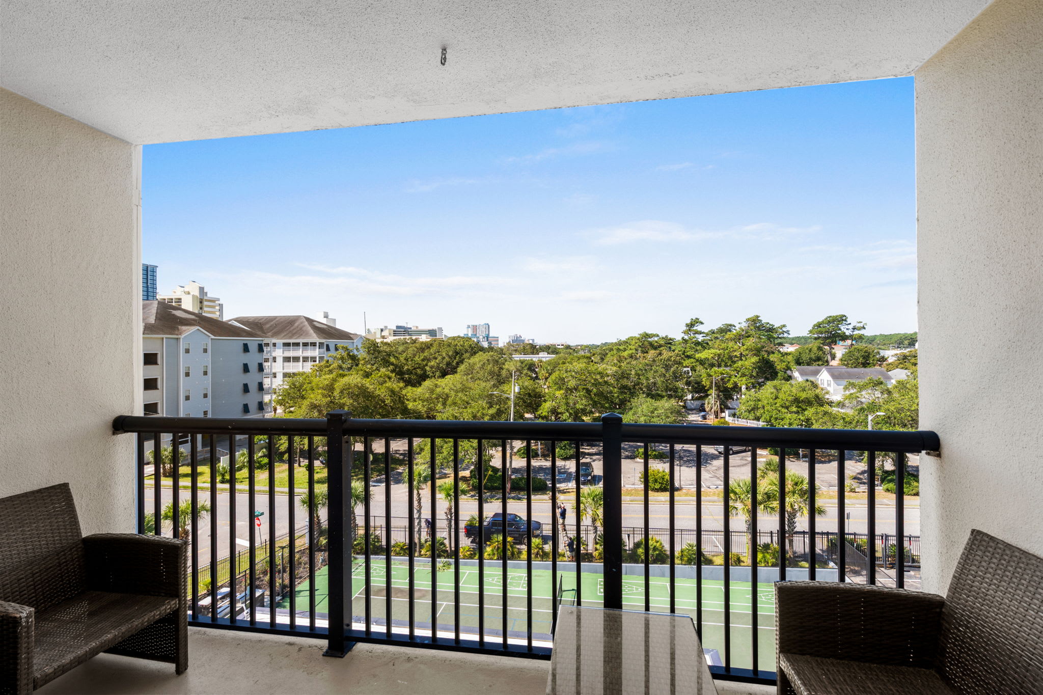 Holiday Towers 602 Near Ocean | Photo 33