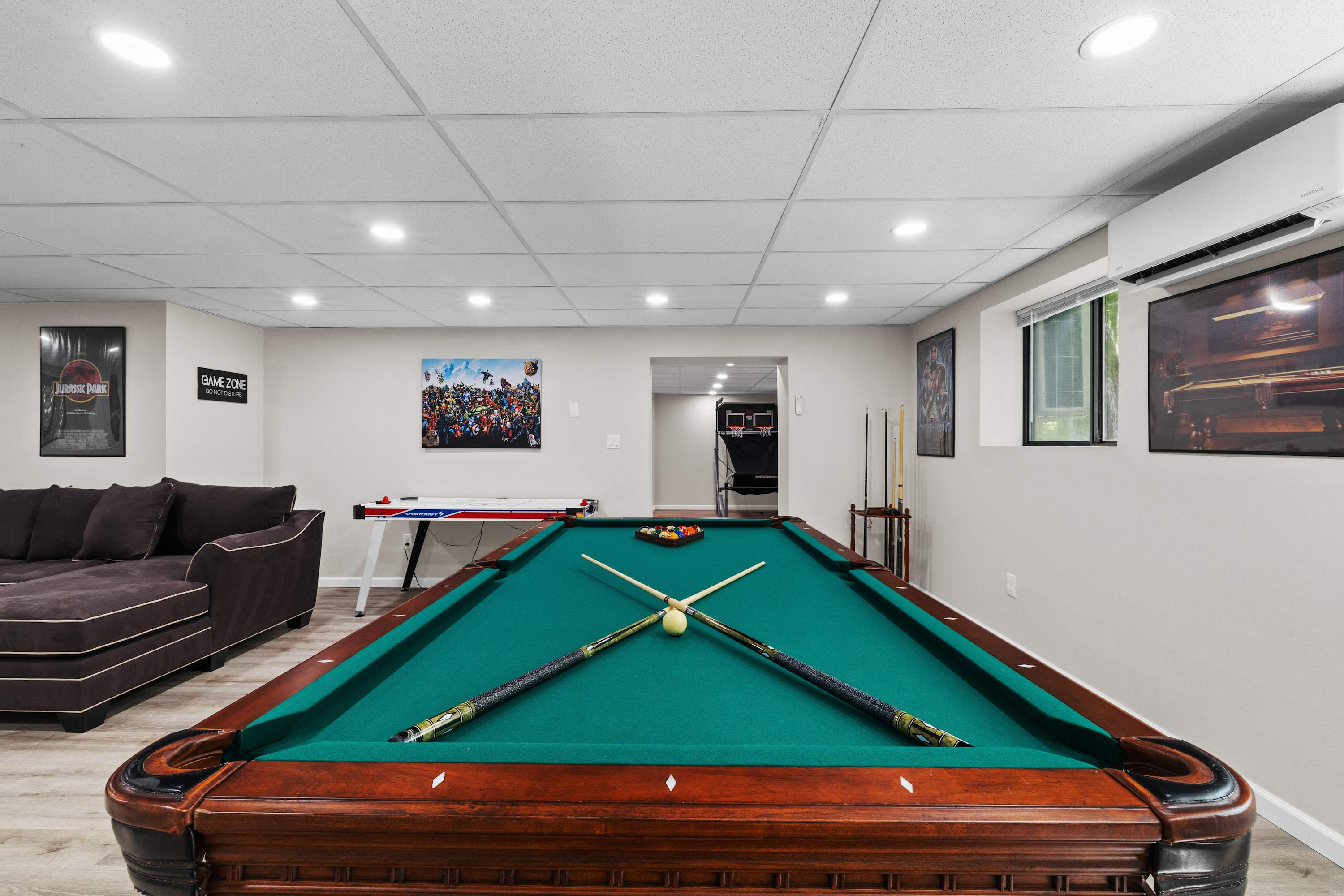 5BR Poconos Retreat | Hot Tub, Game Room, Beach 2