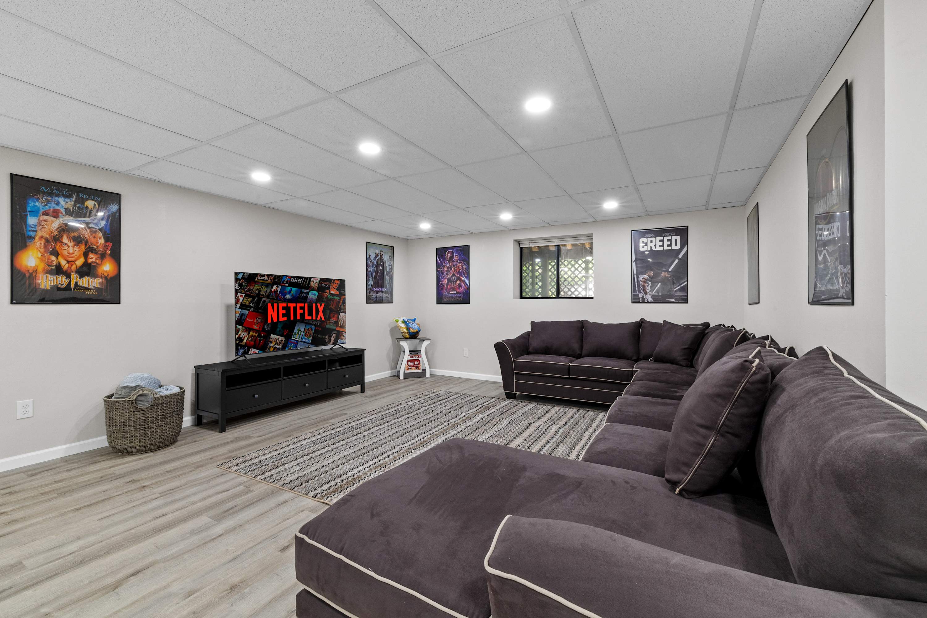 5BR Poconos Retreat | Hot Tub, Game Room, Beach 5