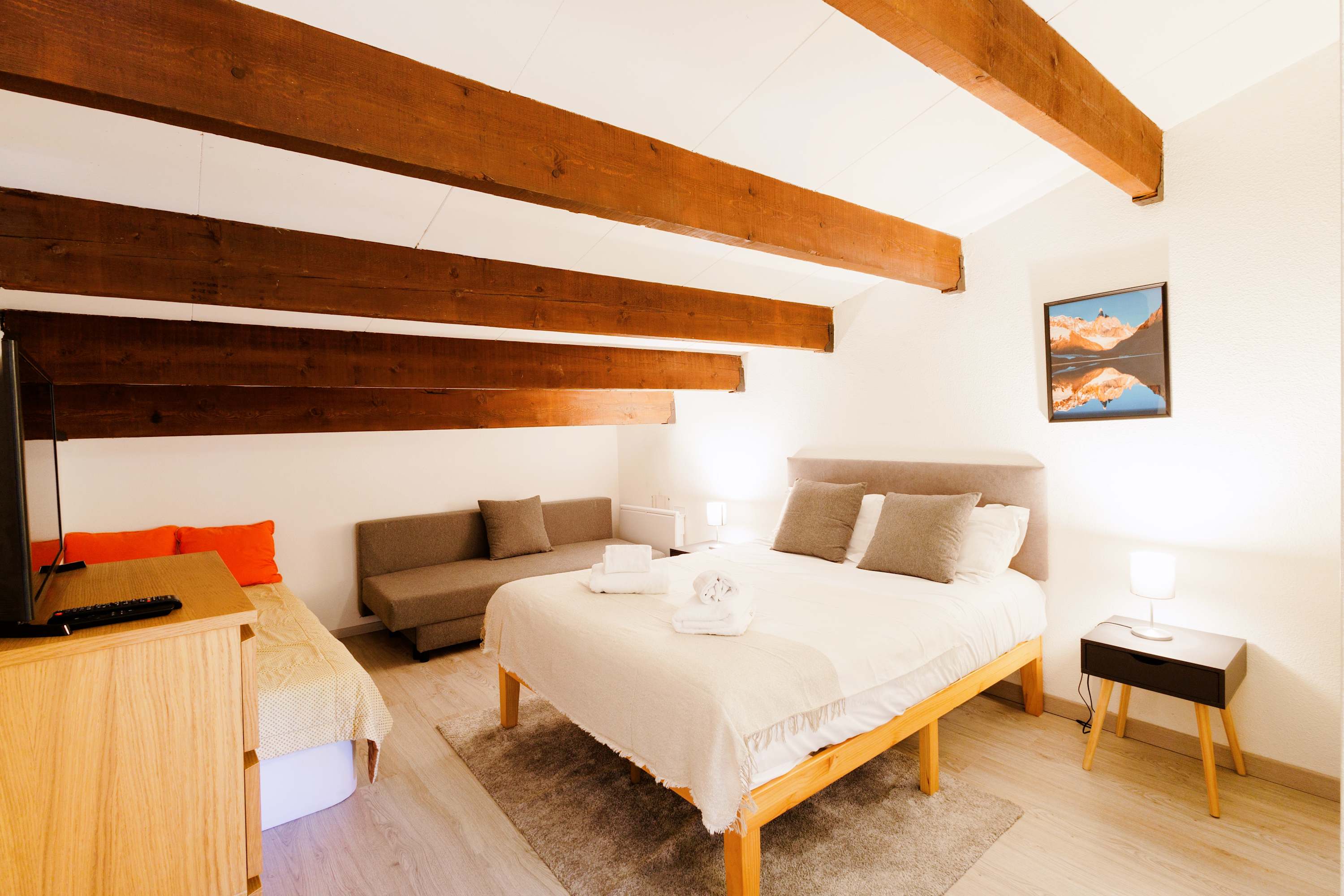 ANANA Balcon Cerdan | Panoramic Pyrenees Views