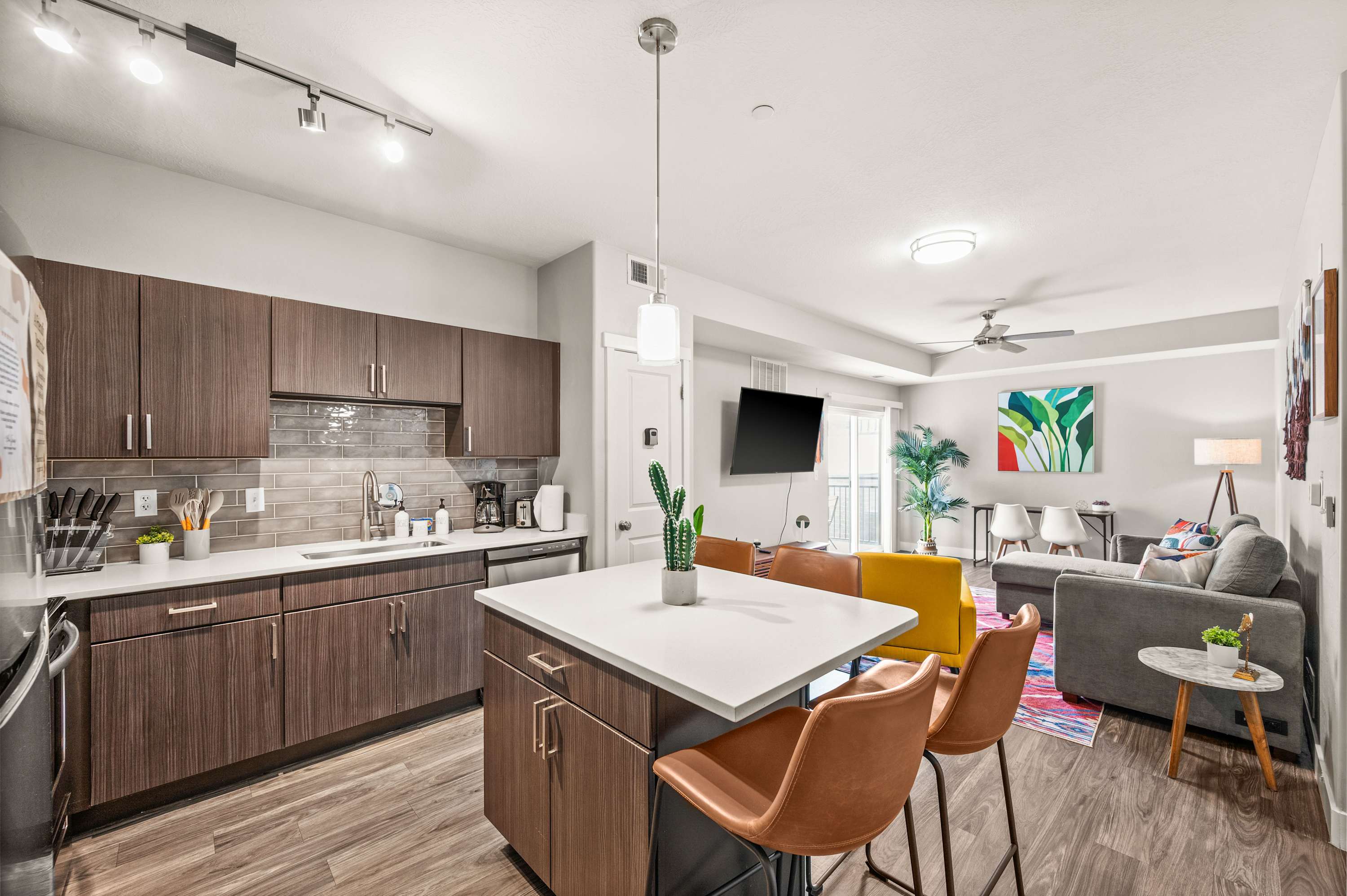 Downtown SLC - Hot Tub - Gym - Free Parking