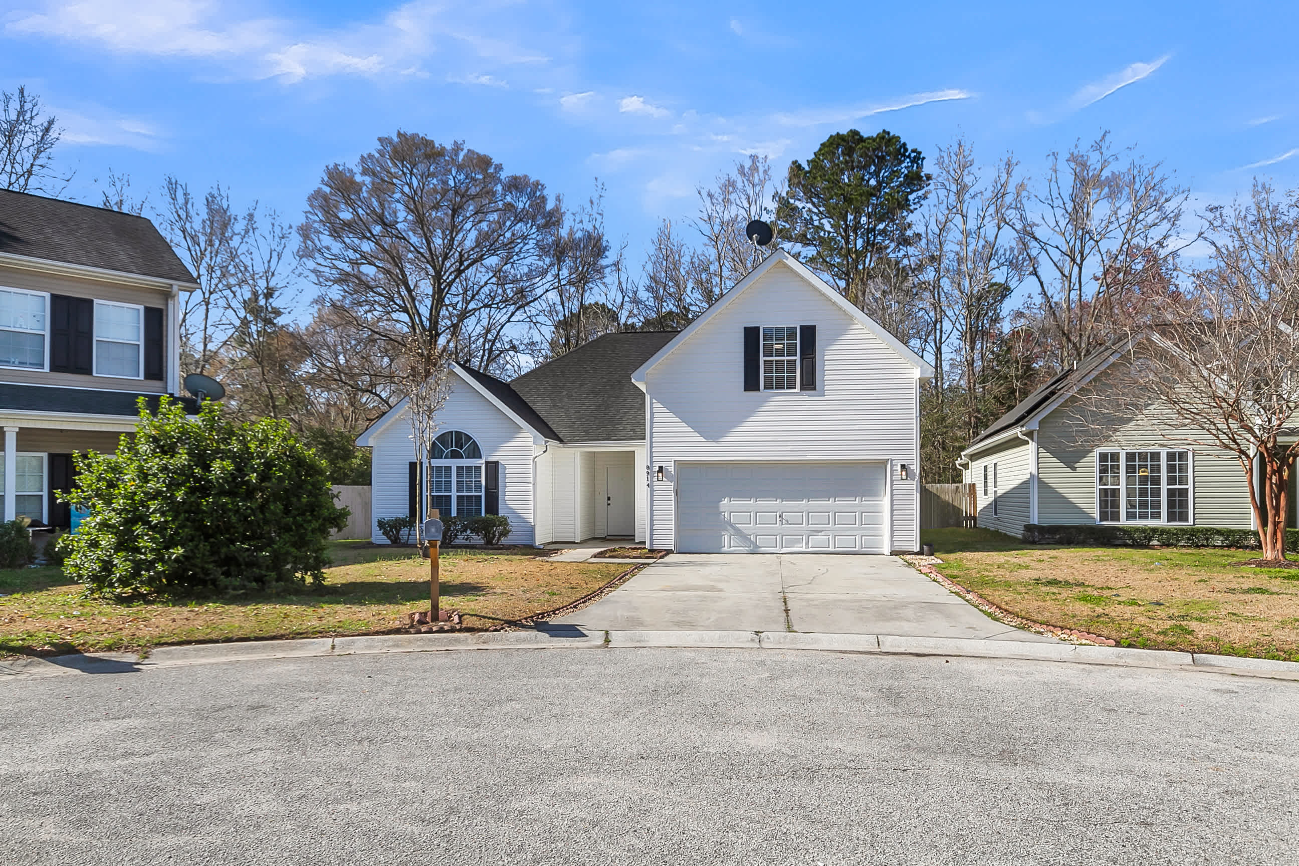 Lowcountry Luxe: Spacious 4BR Oasis in Charleston — North Charleston, SC — vacation rental