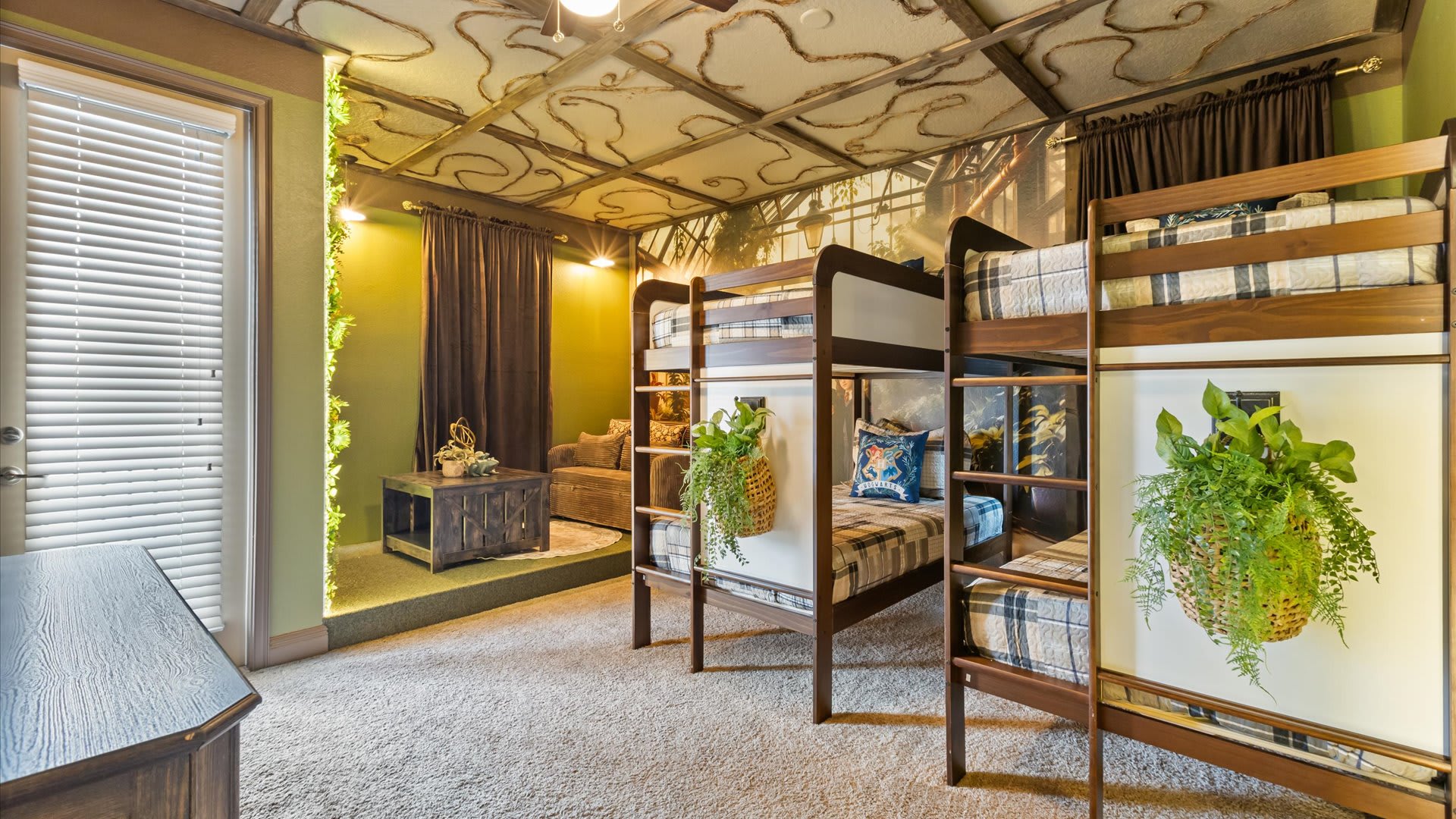 Harry Potter themed bunk bedroom