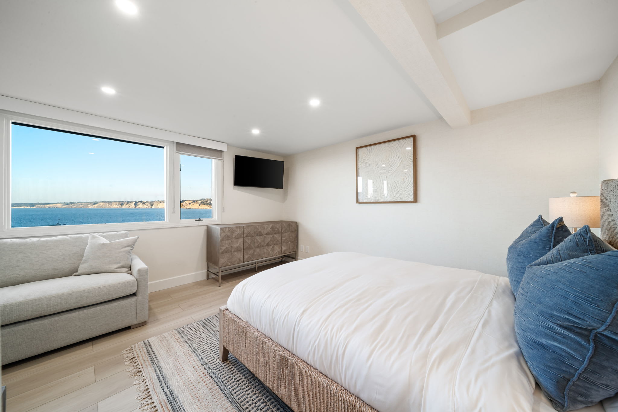 New - Modern Studio - Stunning Ocean View — San Diego, CA — vacation rental