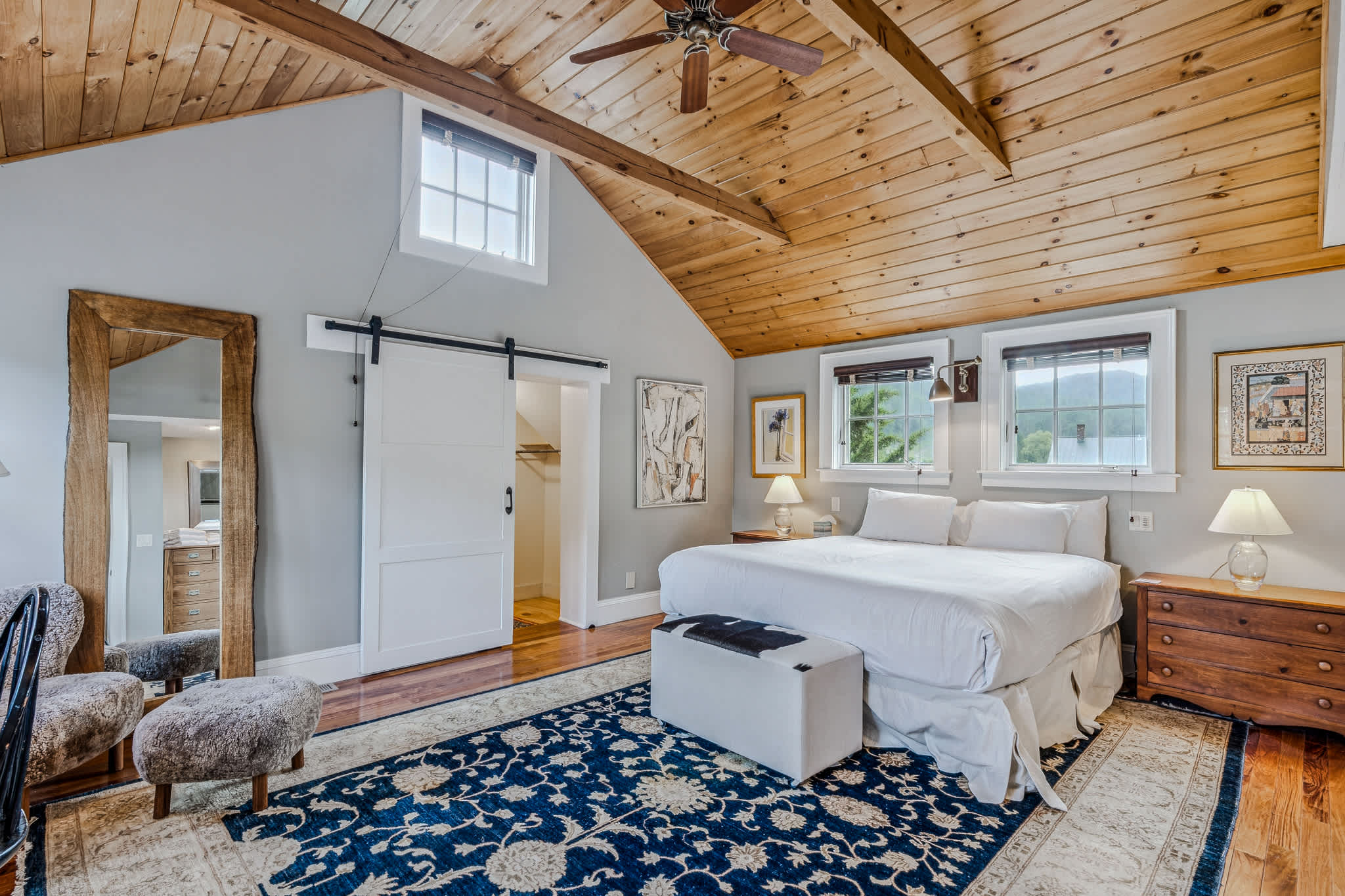Only Steps to S6 | Saskadena Lodge & Little House
