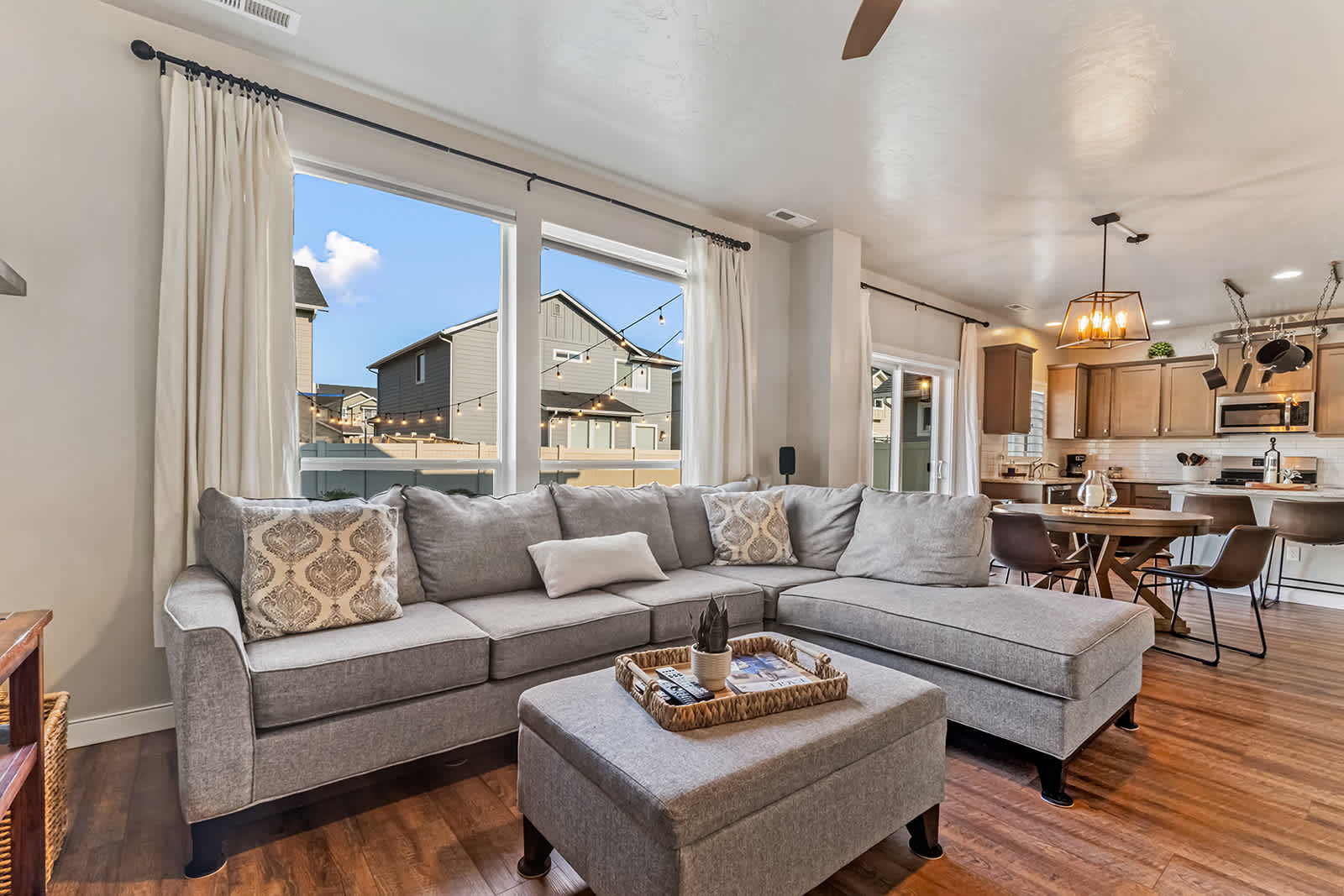 Cozy & Charming Home in Eagle Id 5