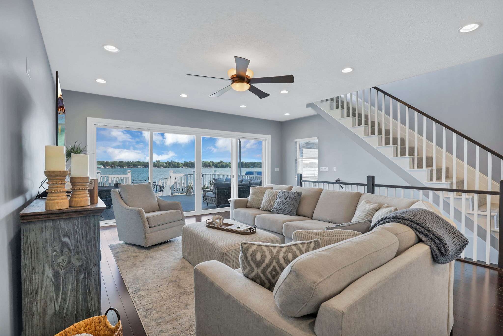 Luxury 3-Level Waterfront| Stunning Views+Dock — Buckeye Lake, OH — vacation rental
