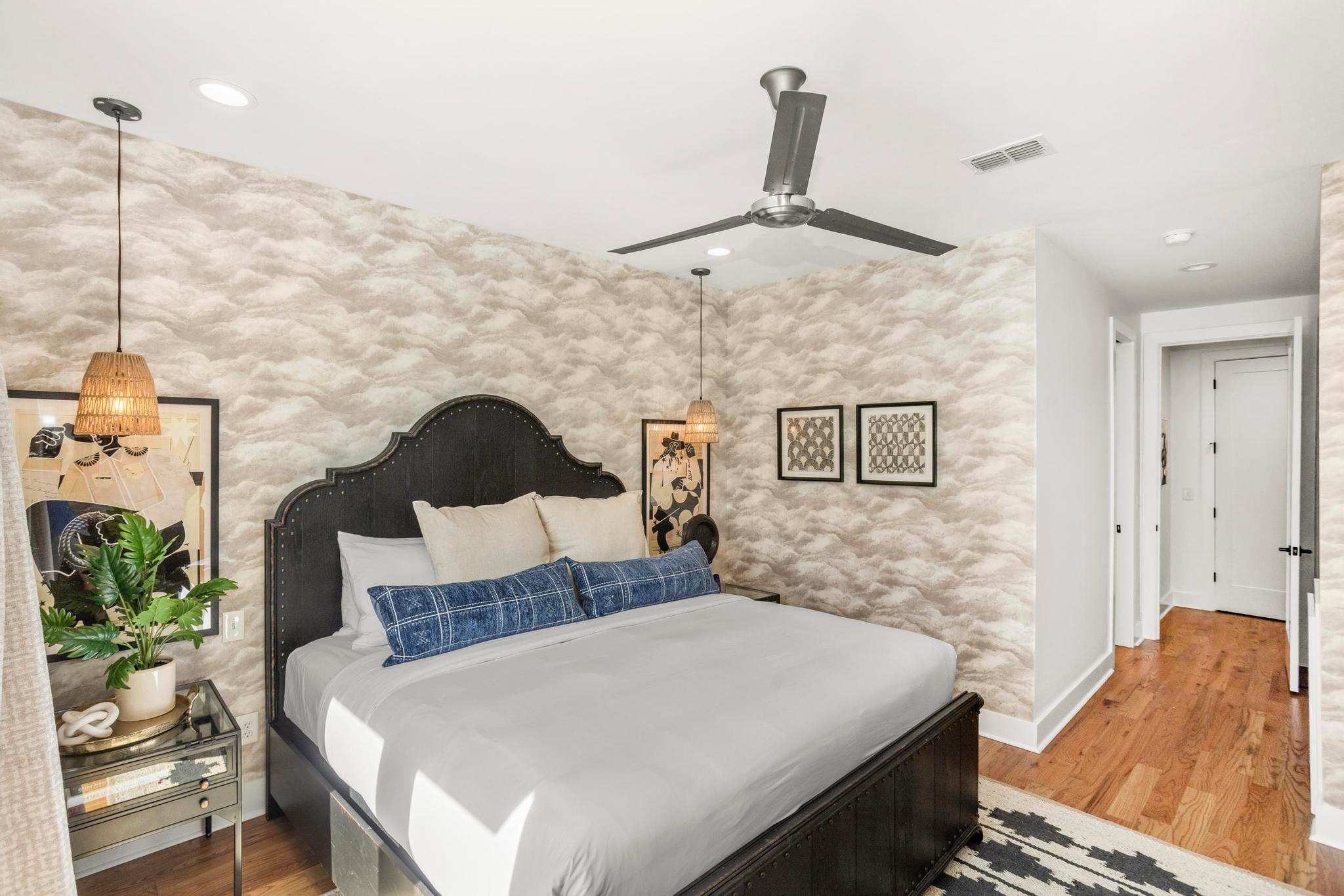 Prime Spot Minutes to 12 South, Gulch & Broadway — Nashville, TN — vacation rental
