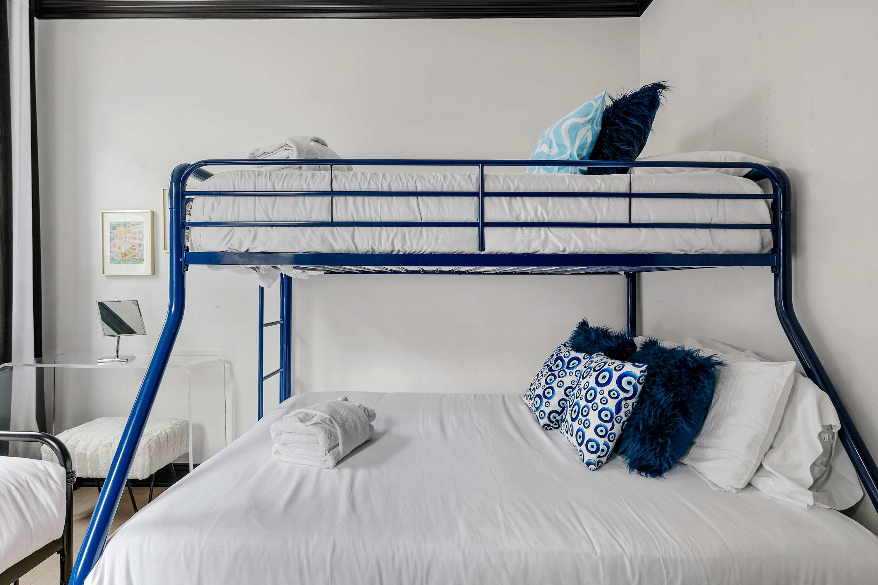 Bedroom #5: Twin Bed + Twin Bed + Full Bed (Bunk)