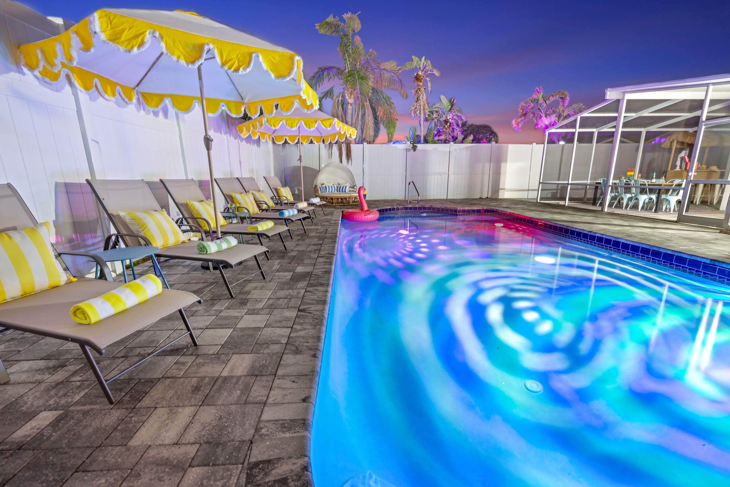 8 mi to AMI, Heated Pool, Game Room, Karaoke Room! — Bradenton, FL — vacation rental