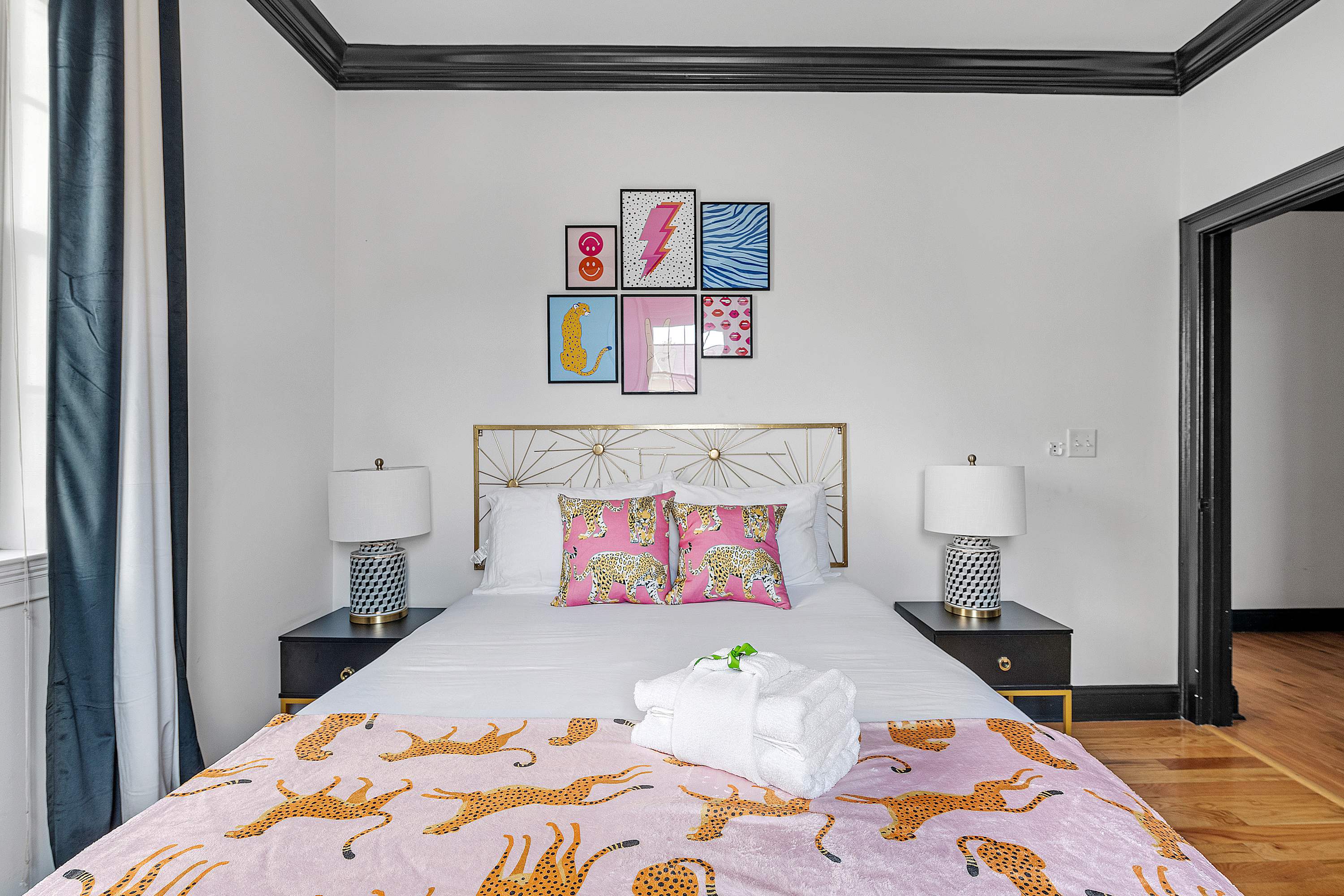 Bedroom #4: Queen Bed