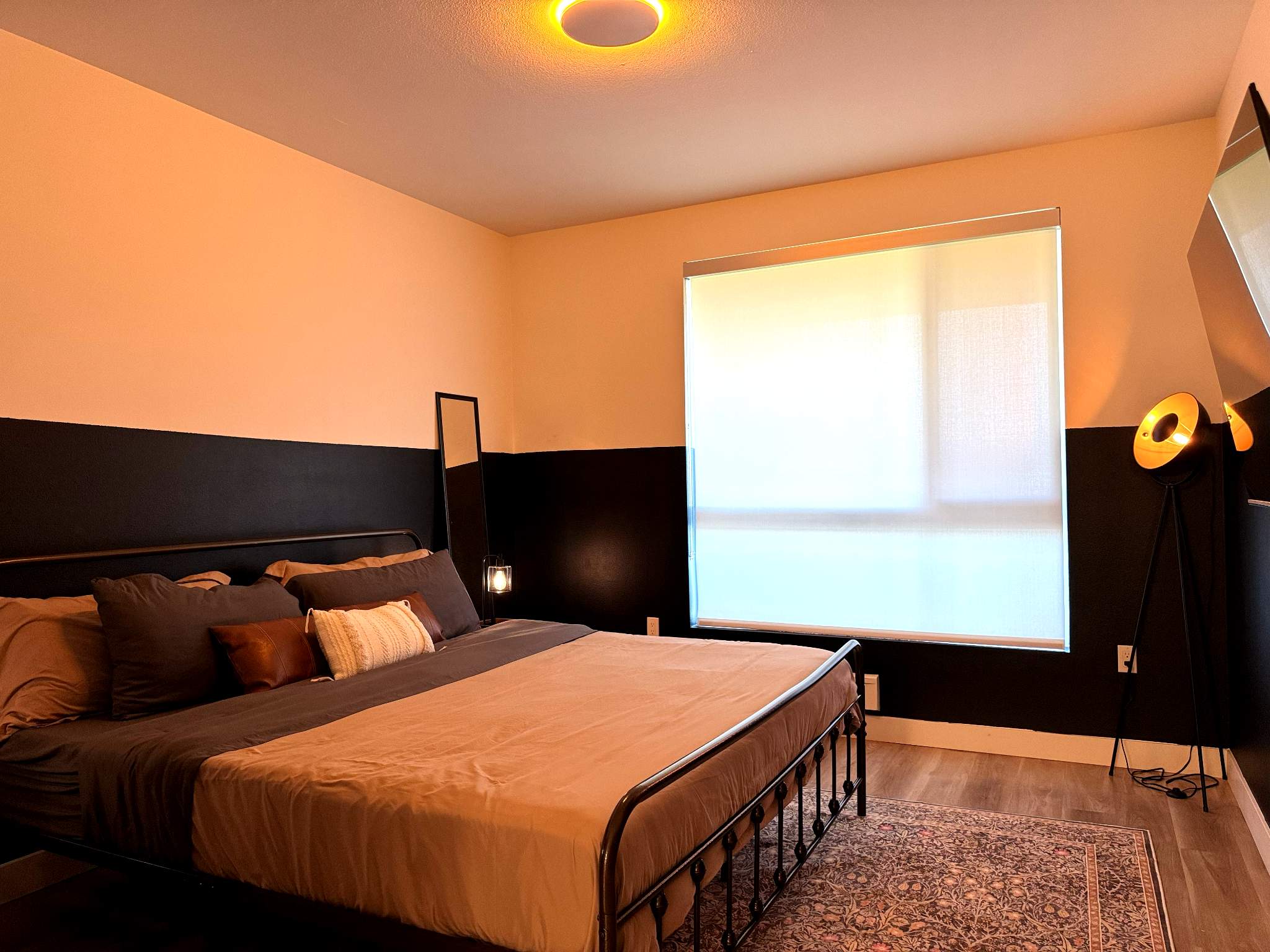 Luxury Apartment 10 Min to Disneyland | Pool & Gym