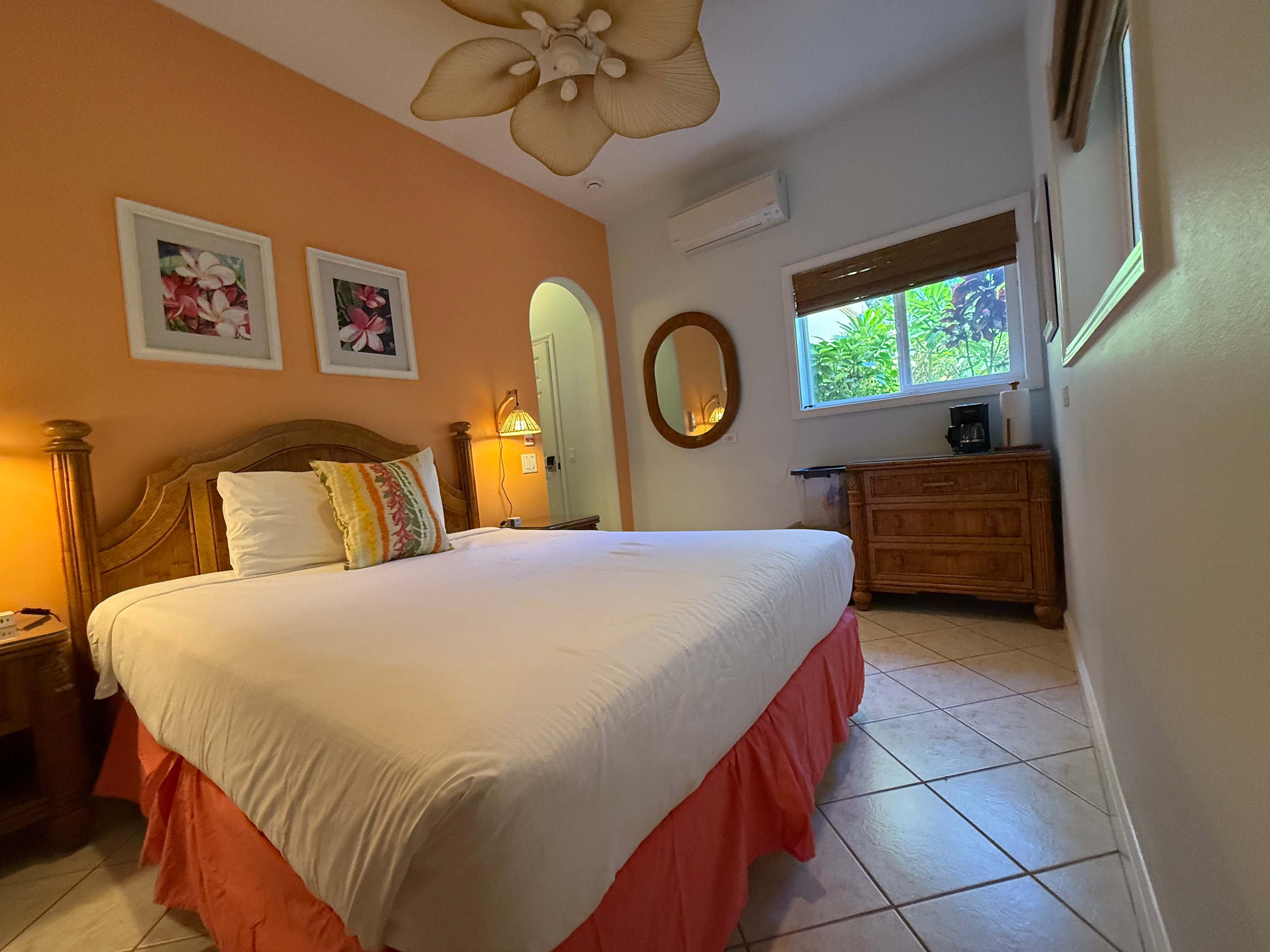 Beachfront Maui B&B w. BBQ, Free Breakfast, AC & Sunset Views | Beach access — Lahaina, HI — vacation rental