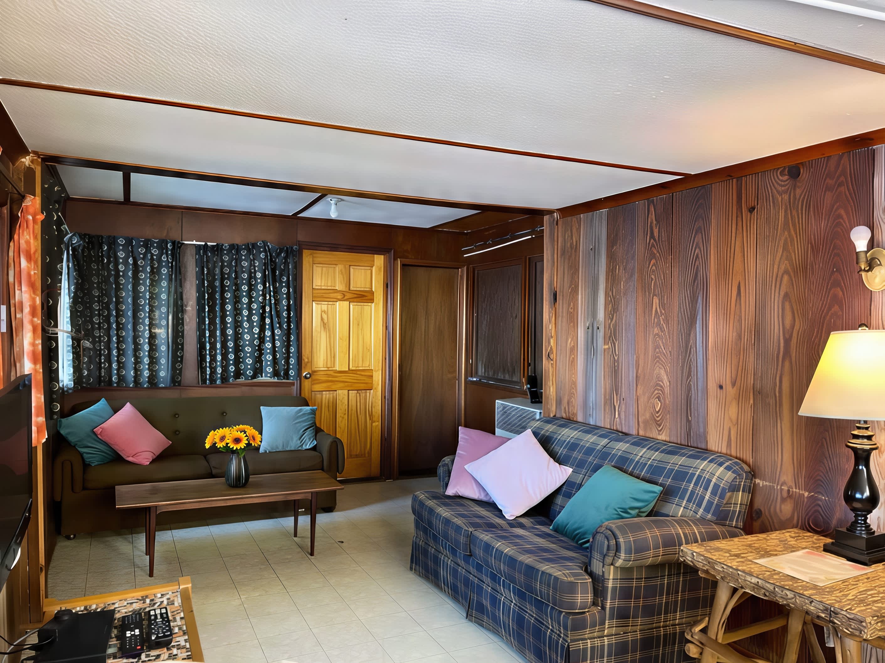 2-bedroom Balsam Lake Lower Boathouse #1A