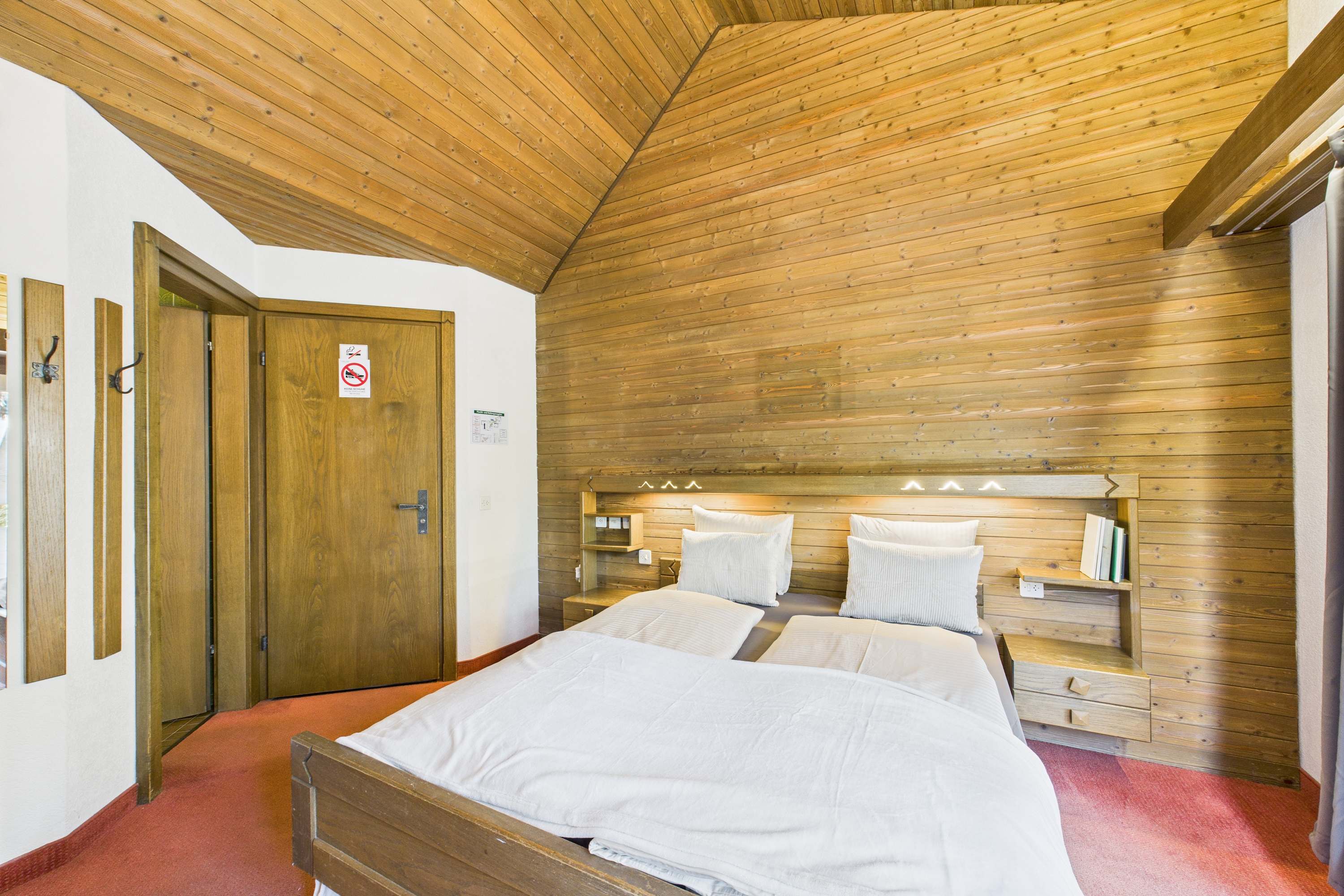 Central Double Room in Saas-Fee | Self Check-in — 7