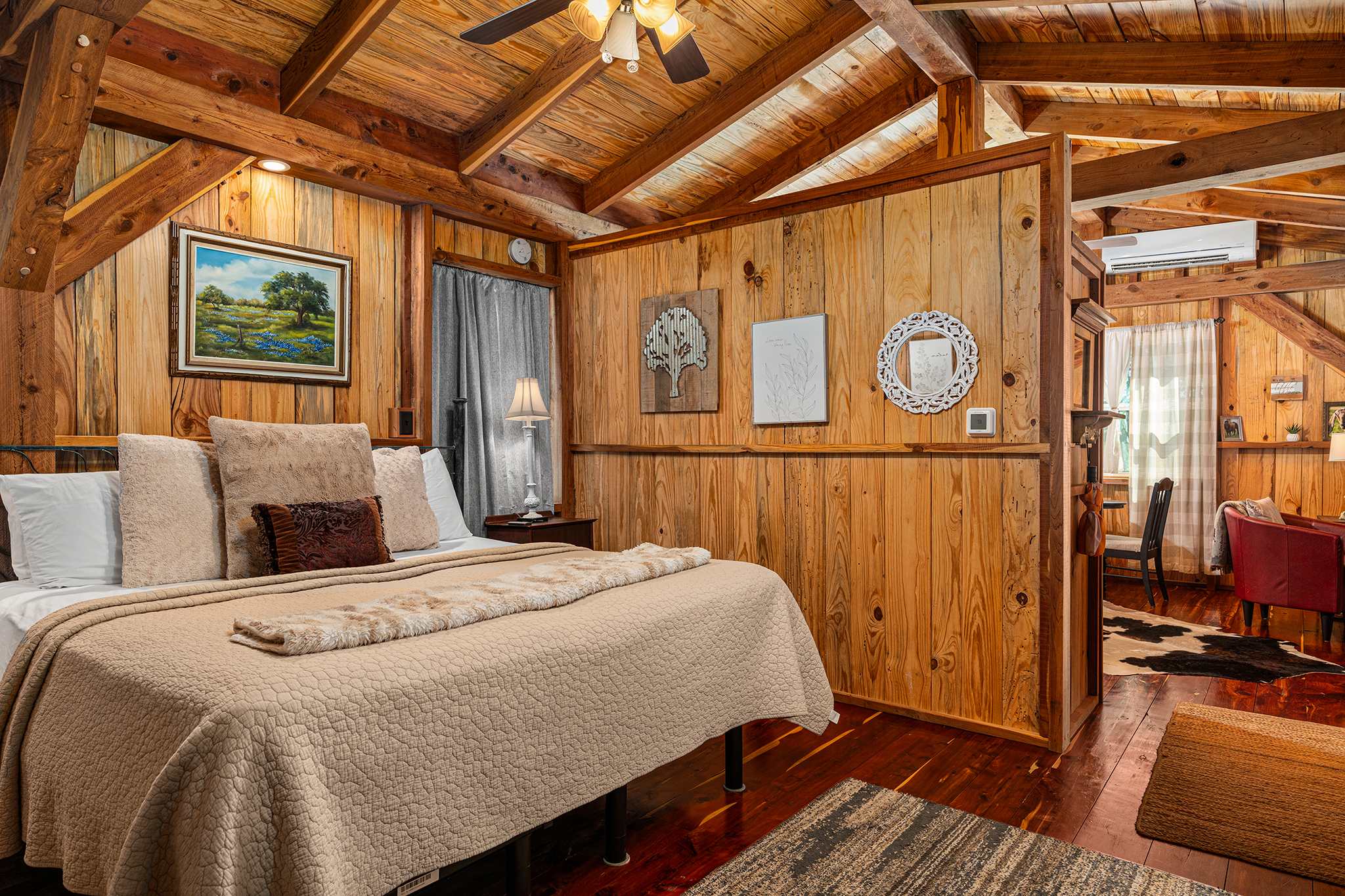 Saw Mill (Cabin #2) - Hot Tub & 10 Mins to Main St — Fredericksburg, TX — vacation rental