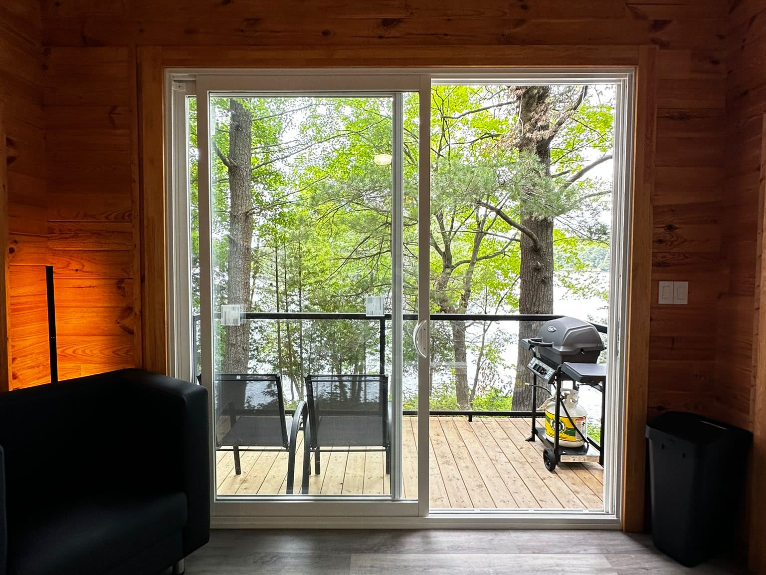Unique 1-Bedroom Eco Log Cabin in Parry Sound #106