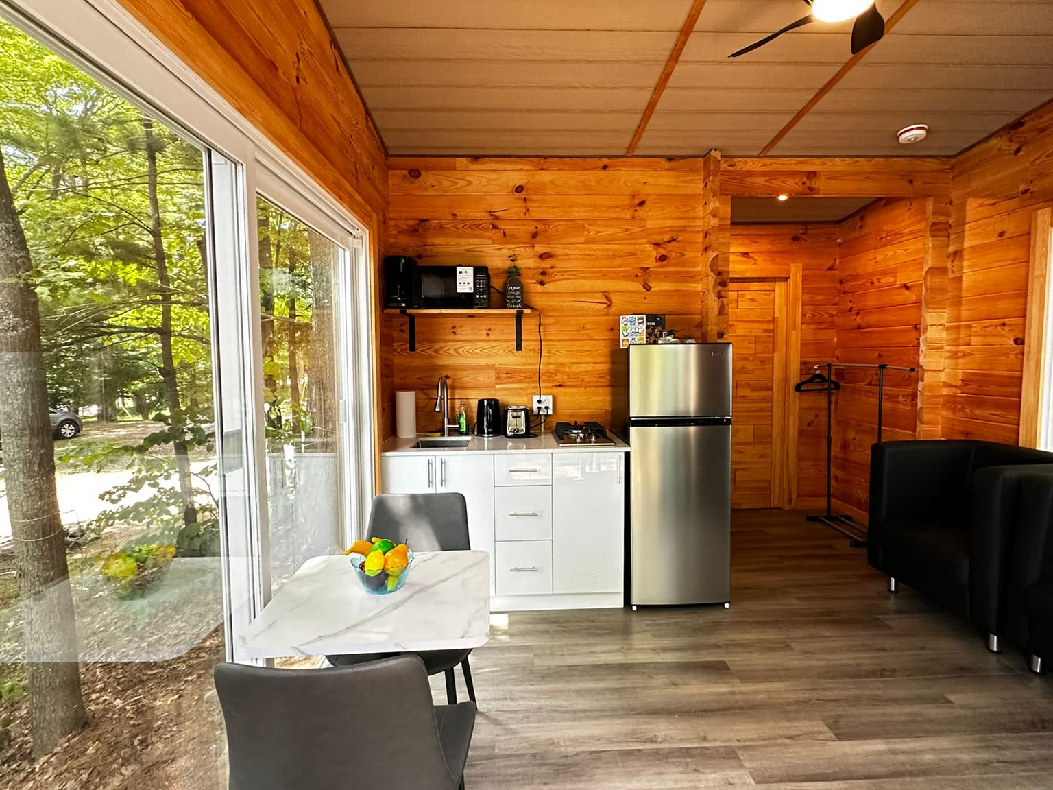 Unique 1-Bedroom Eco Log Cabin in Parry Sound #106