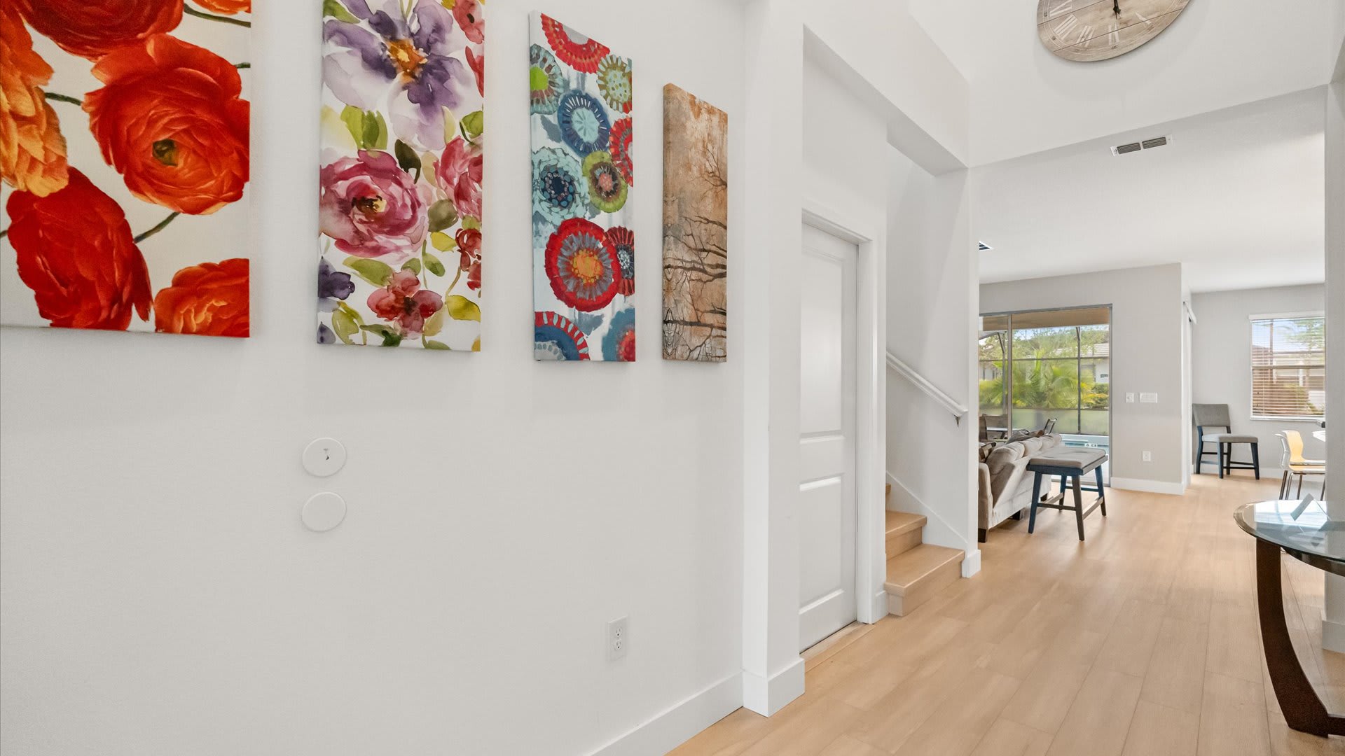 Newly Renovated 6BR Family Home Pool BBQ Games | Photo 37