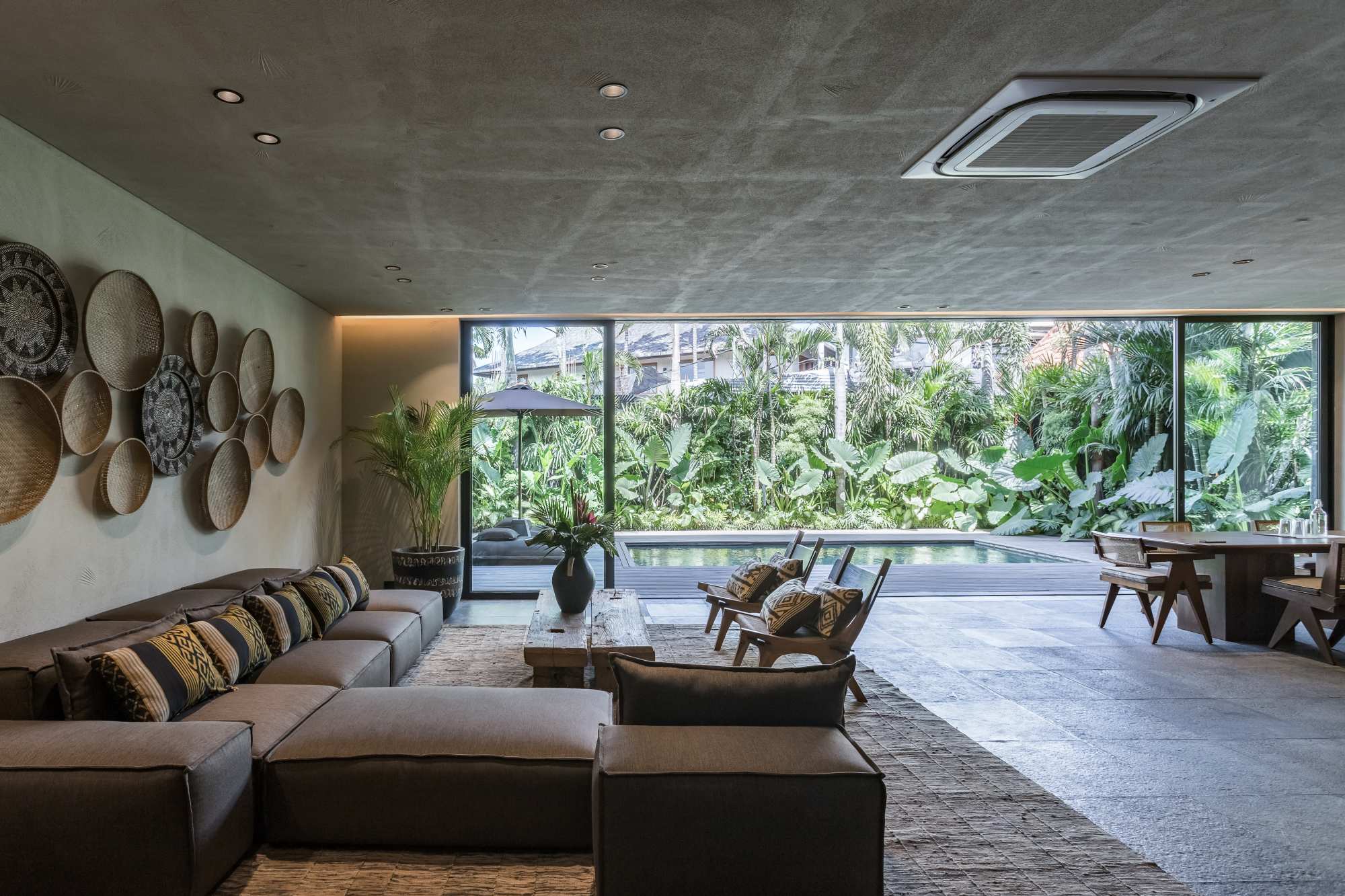 Black Villas Canggu by OXO