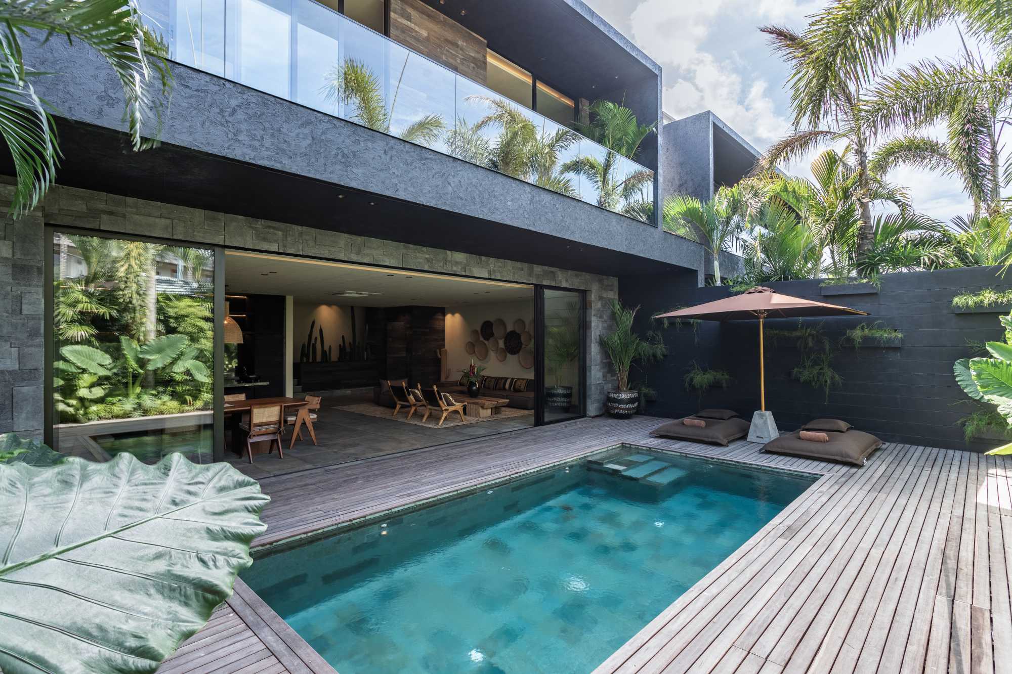 Black Villas Canggu by OXO