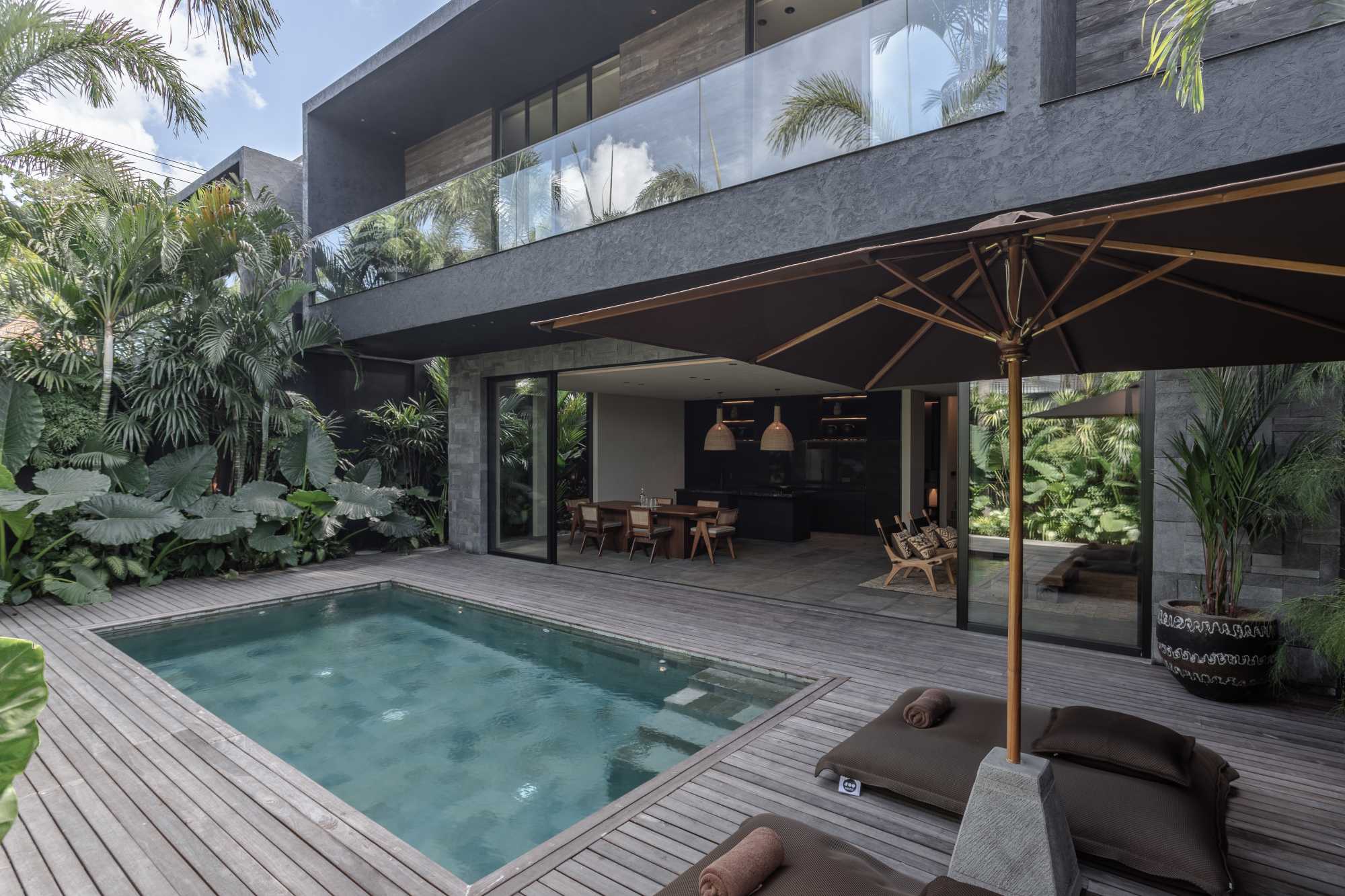 Black Villas Canggu by OXO