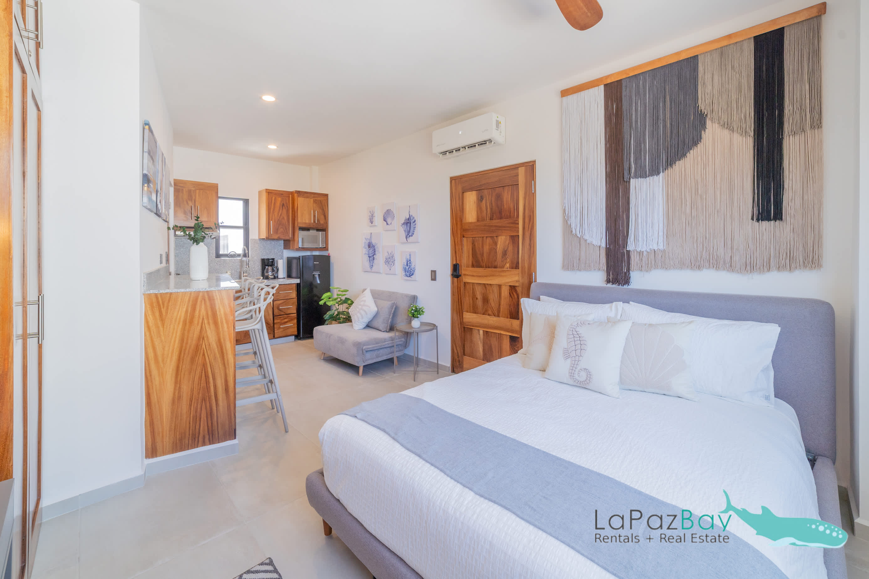 Brand New Studio + kitchen steps to malecon — La Paz, Baja California Sur — vacation rental