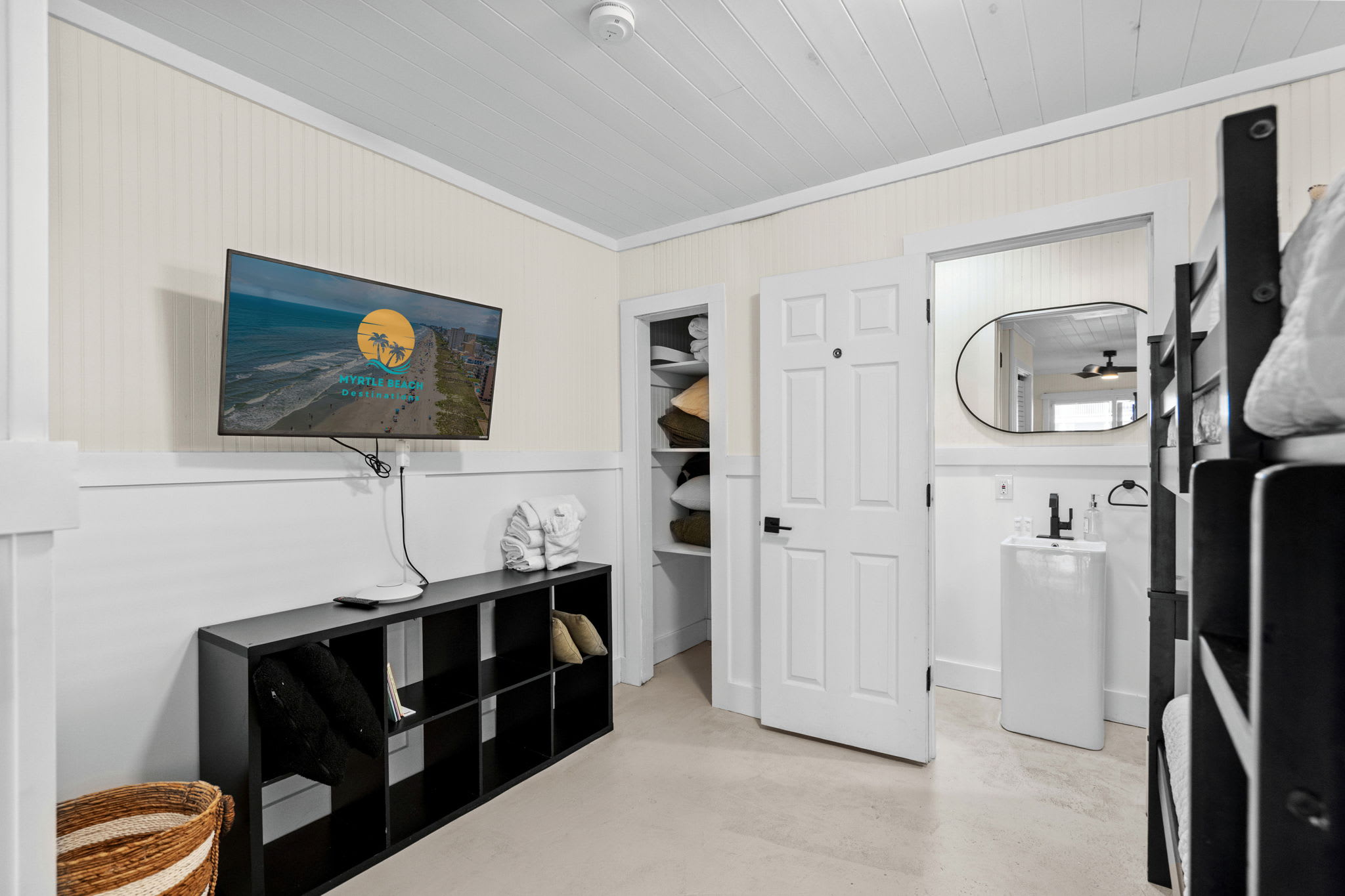 Room with TV and ensuite.