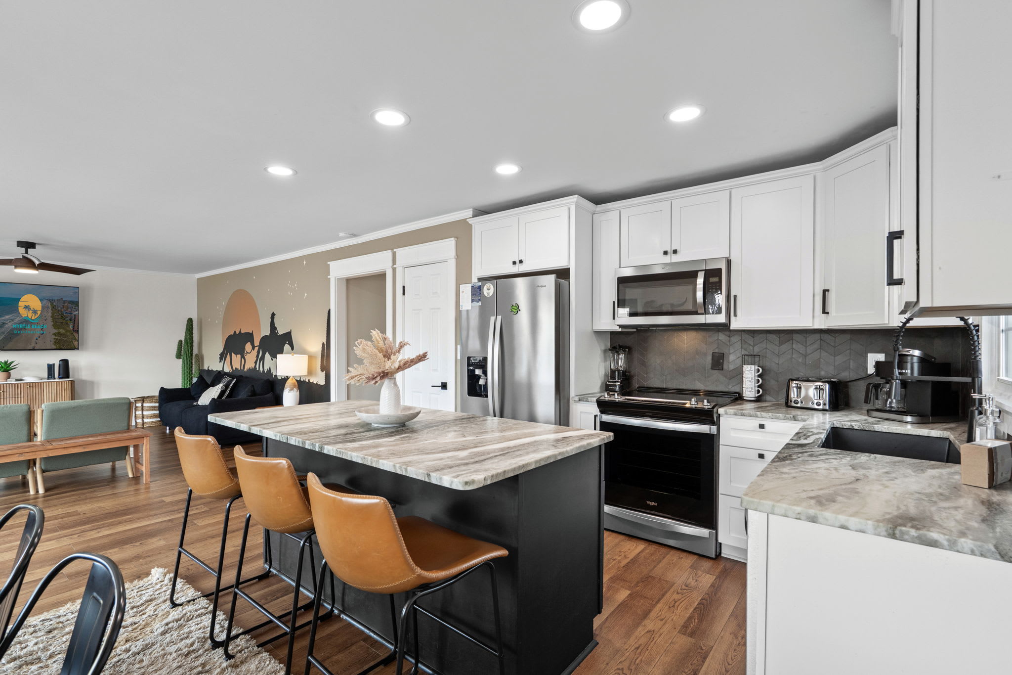 Three-seat kitchen island